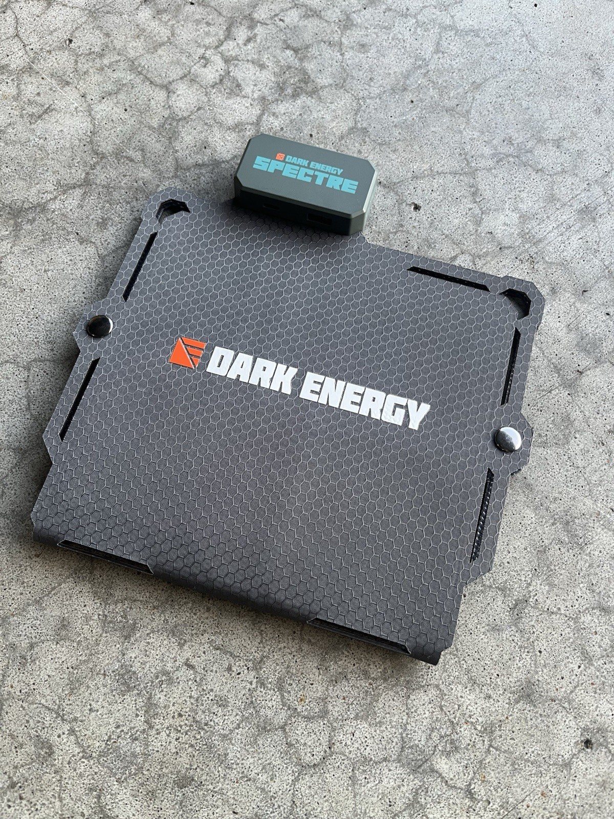 Dark Energy Solar Panels 18W And 8w With Bag