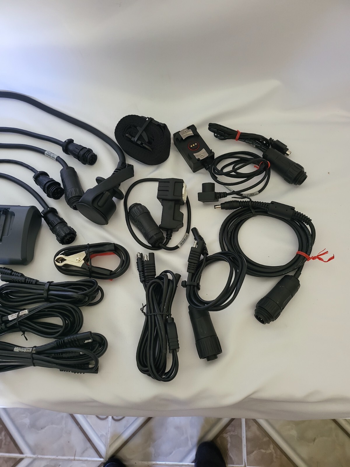 Iris Tech. SPACES II Kit Harris Radio Portable Solar Charger 78535-103399. #02