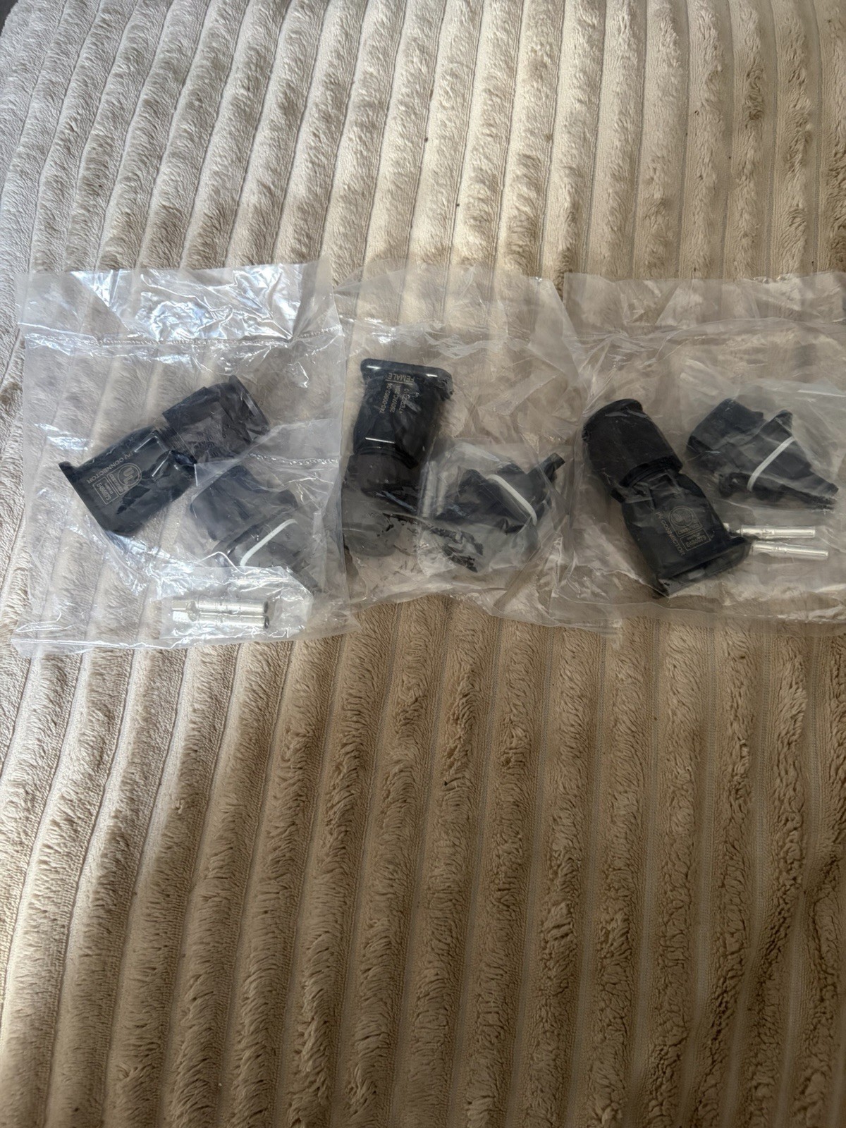 Enphase Q-CONN-10F Female Field-Wireable Connector (Socket) for IQ Cable 3 Packs