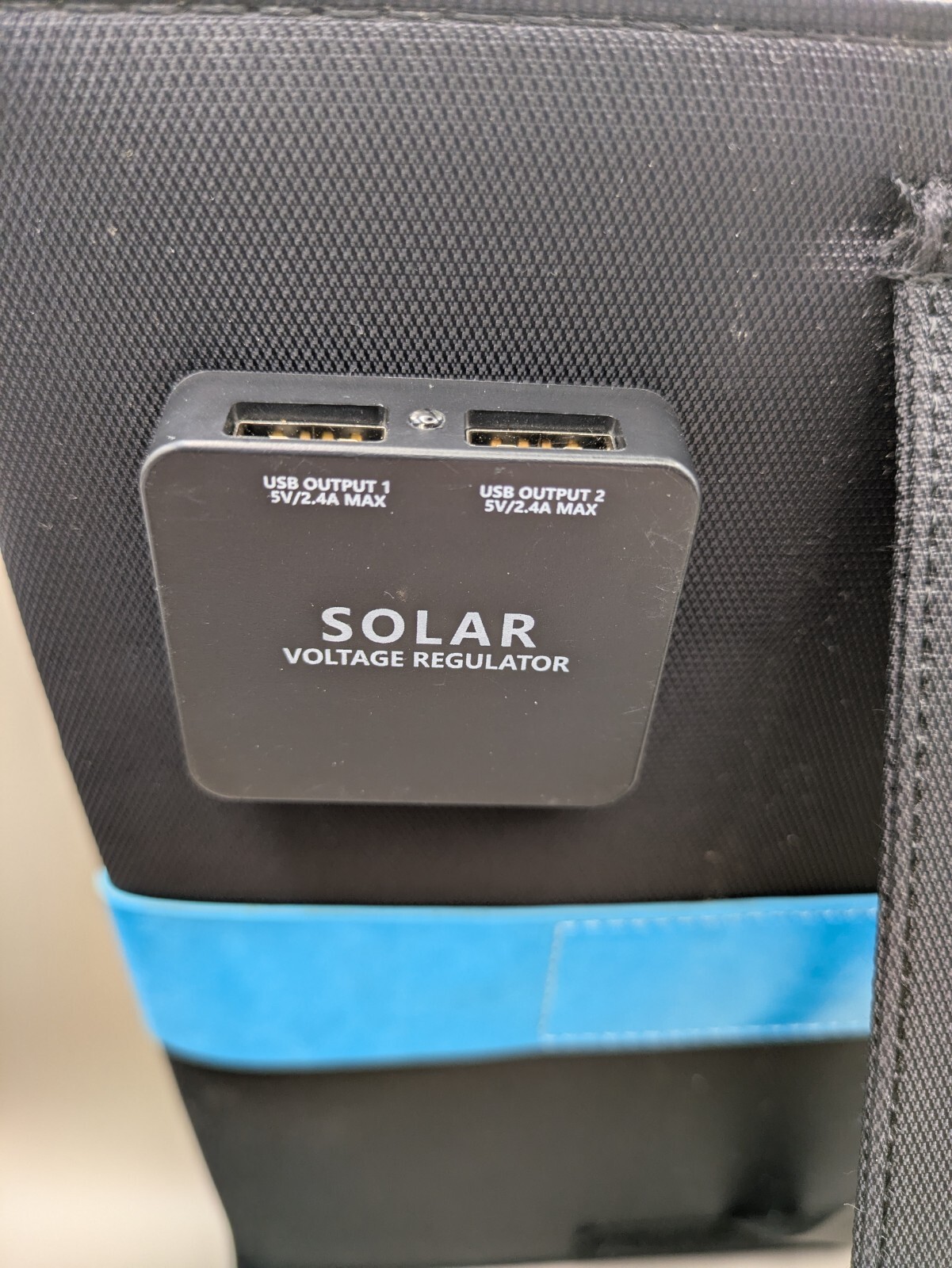 Renogy E.FLEX 21 Watt Foldable Portable Solar Panel w/Kickstand, Black (Used)
