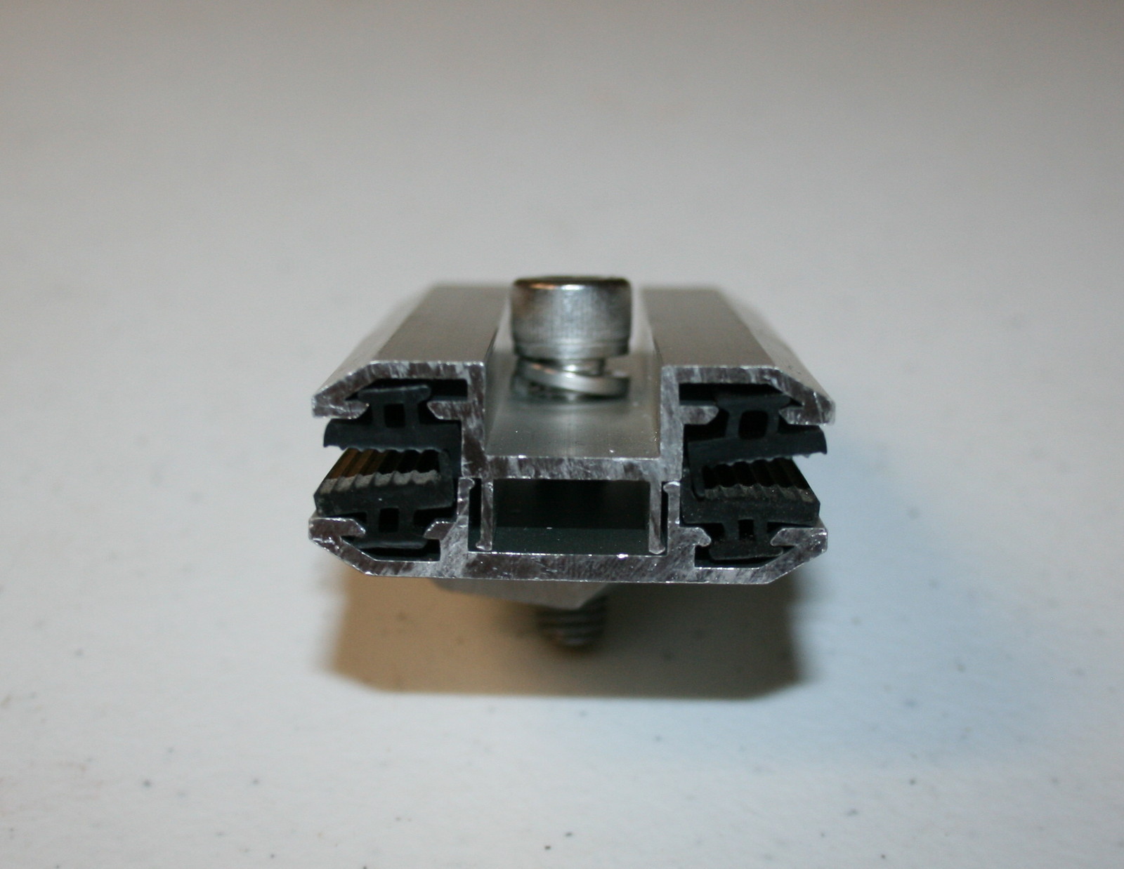 Semi Flexible Frameless Solar Panel Mounting brackets- Mid Clamp with Hardware