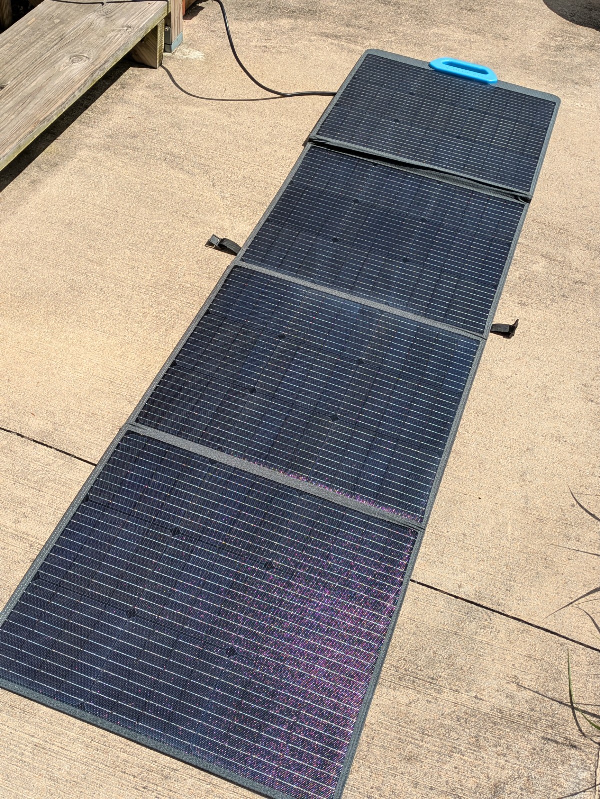 BLUETTI PV200 200W Portable Solar Panel NOTE XT60 Connector Not Included