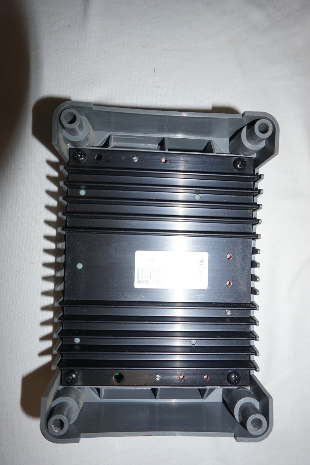 MORNINGSTAR PS-15M 12/24 VOLTS 15 AMP CHARGE CONTROLLER
