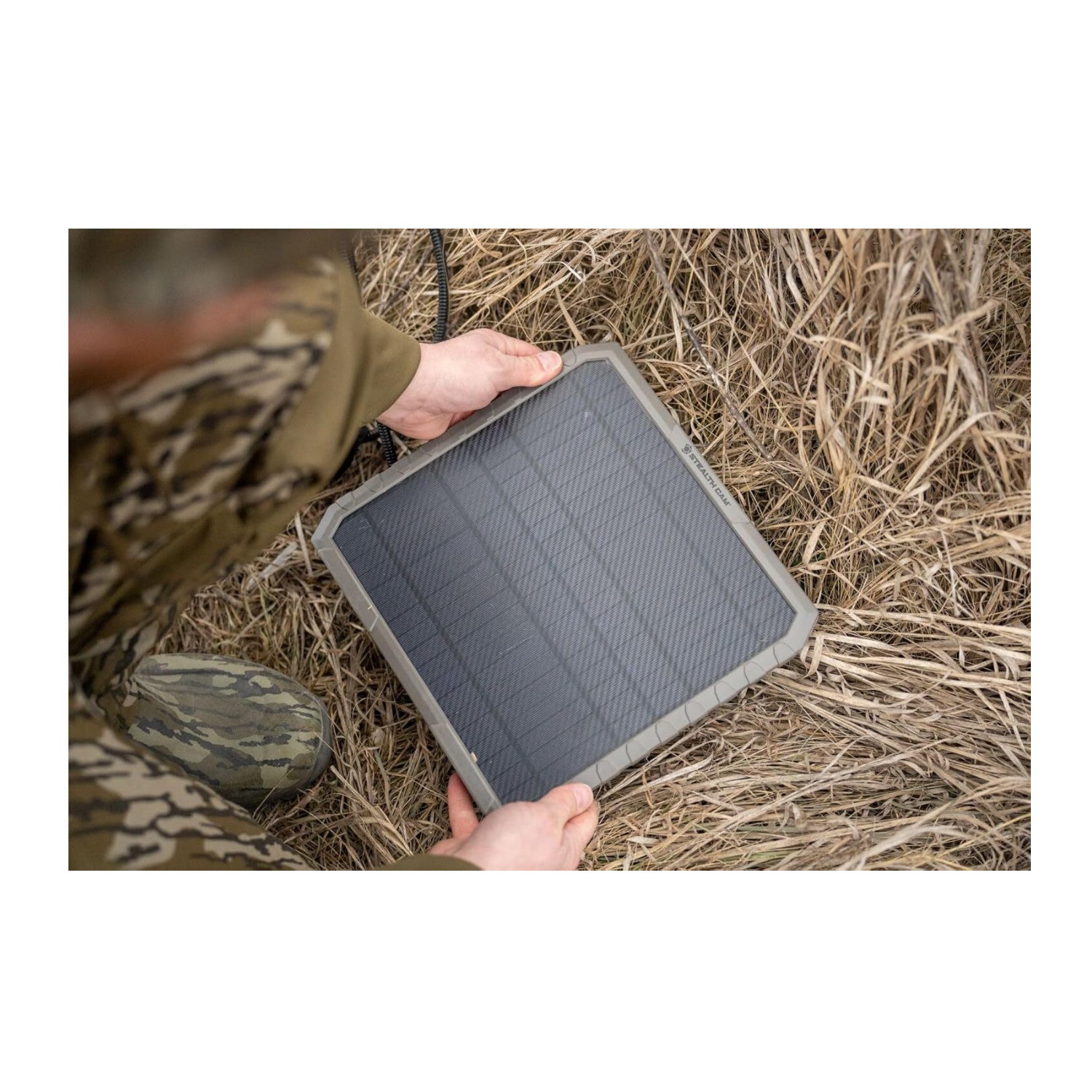 Stealth Cam FieldMAX EX 10-Inch Solar Panel (4-Pack) Bundle with Card Reader