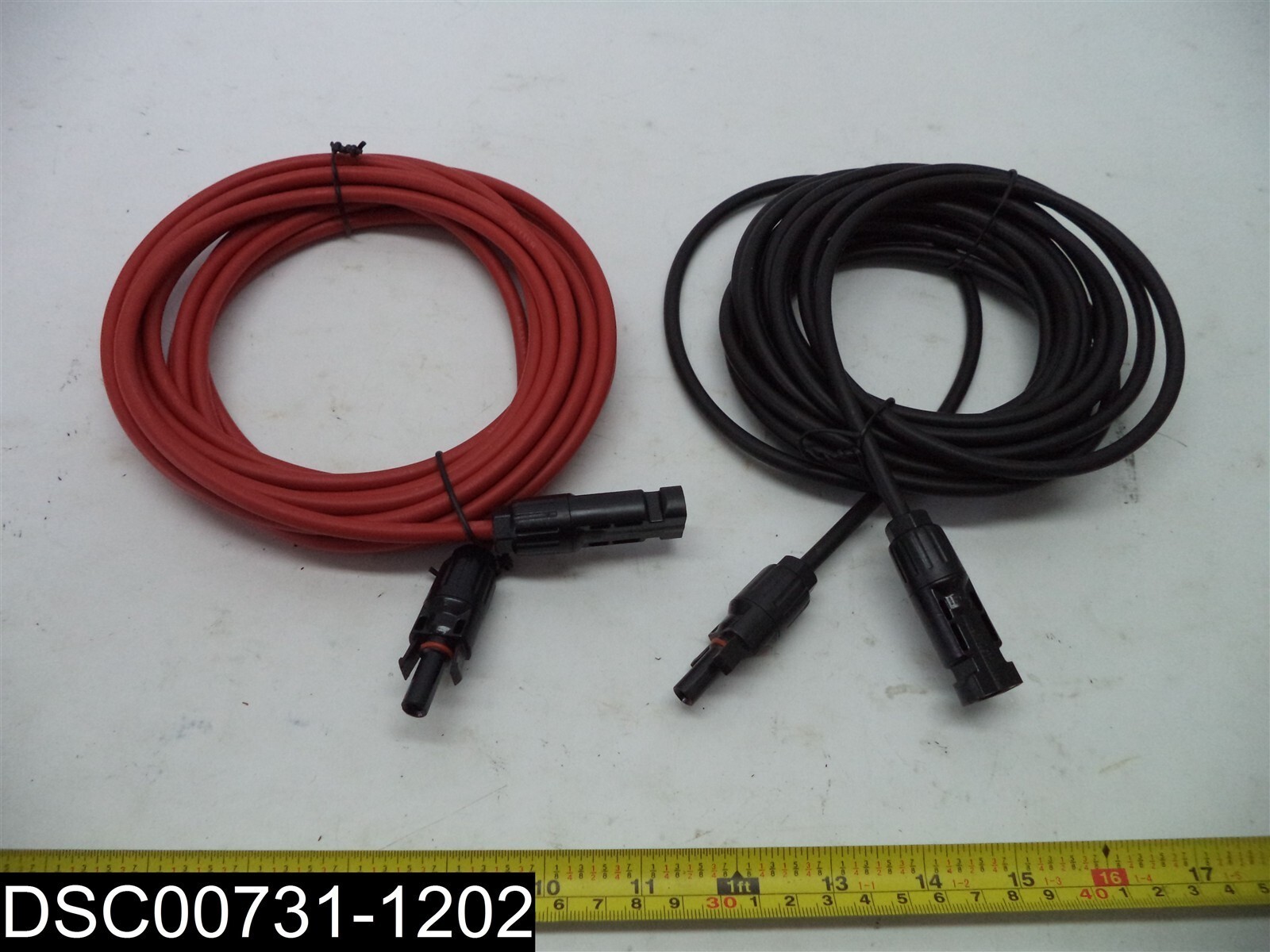 921003066244 Eco-Worthy Red & Black 16′ Connectors 915138-L03MC4-W4MM2BR5-1