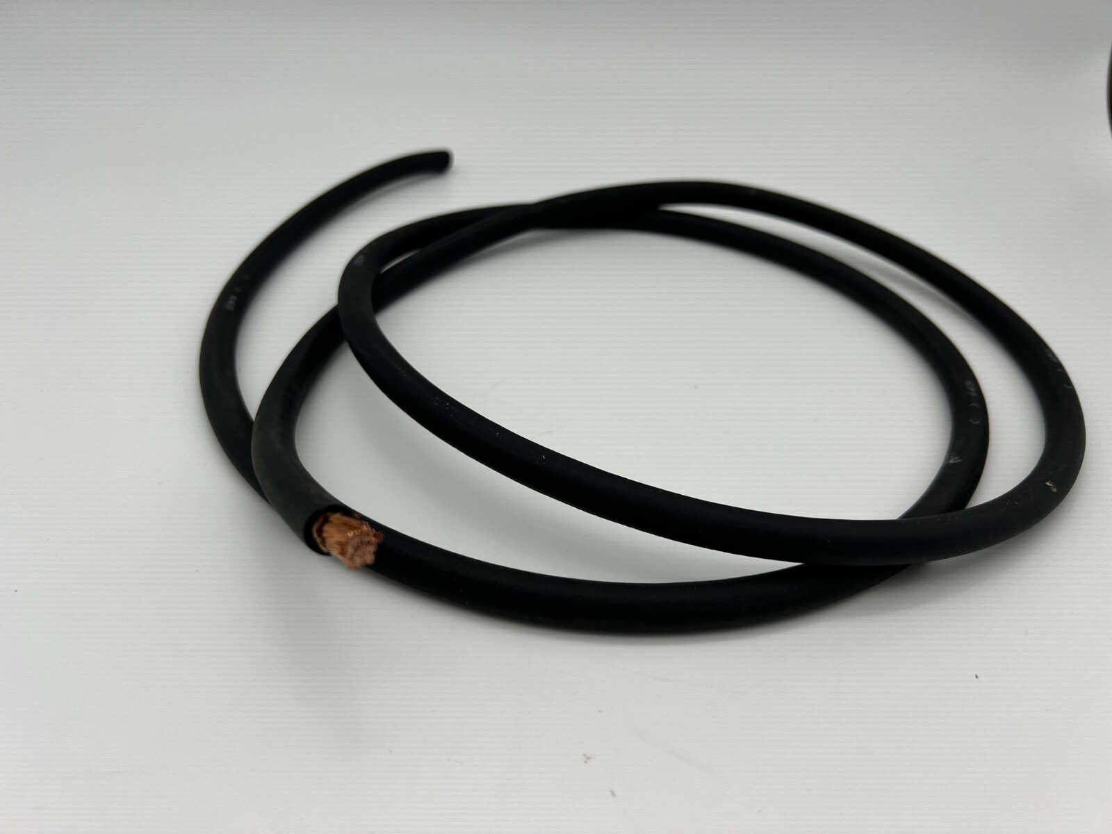 Black 4 gauge AWG industrial flexible welding / battery cable