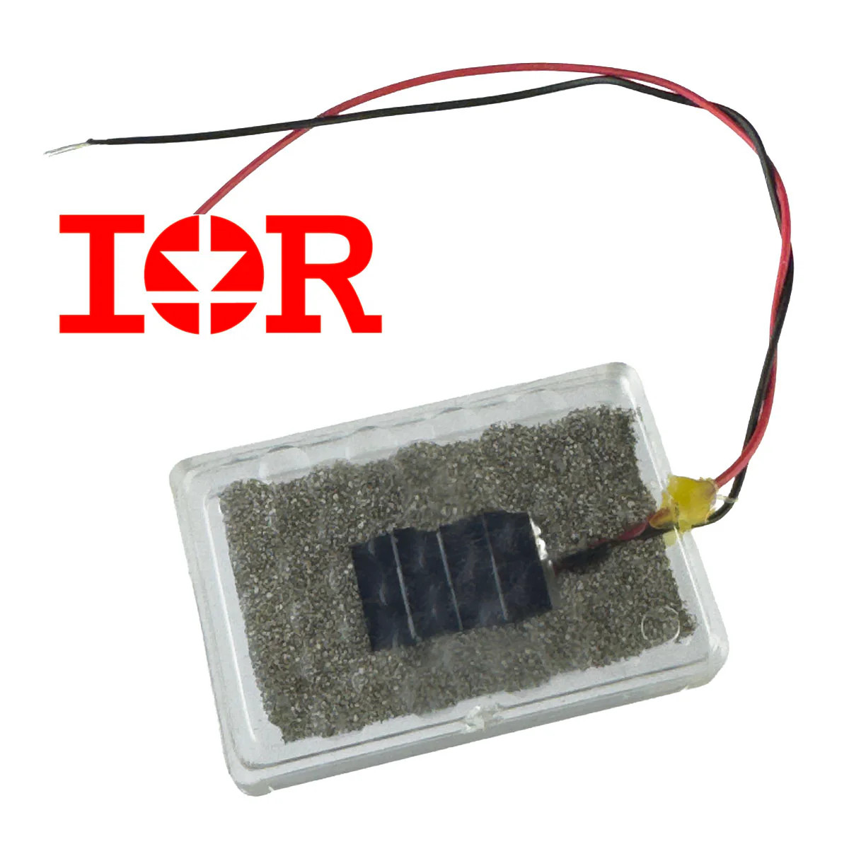 G29295E ~ Antique Early S6M Solar Cell in Plastic Lens Box
