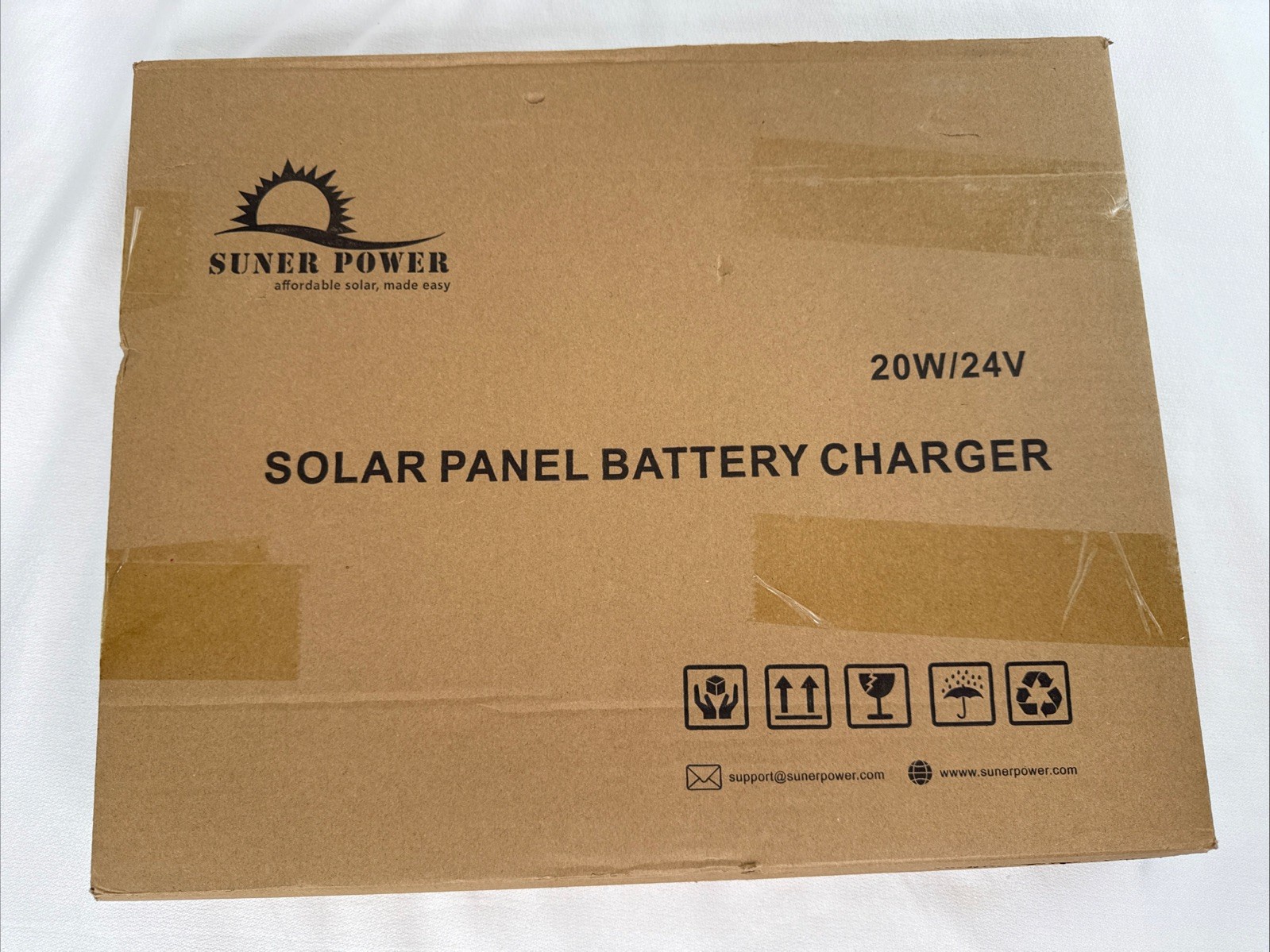 SUNER POWER 20W 24V Ultra Solar Battery Trickle Charger & Maintainer, New!