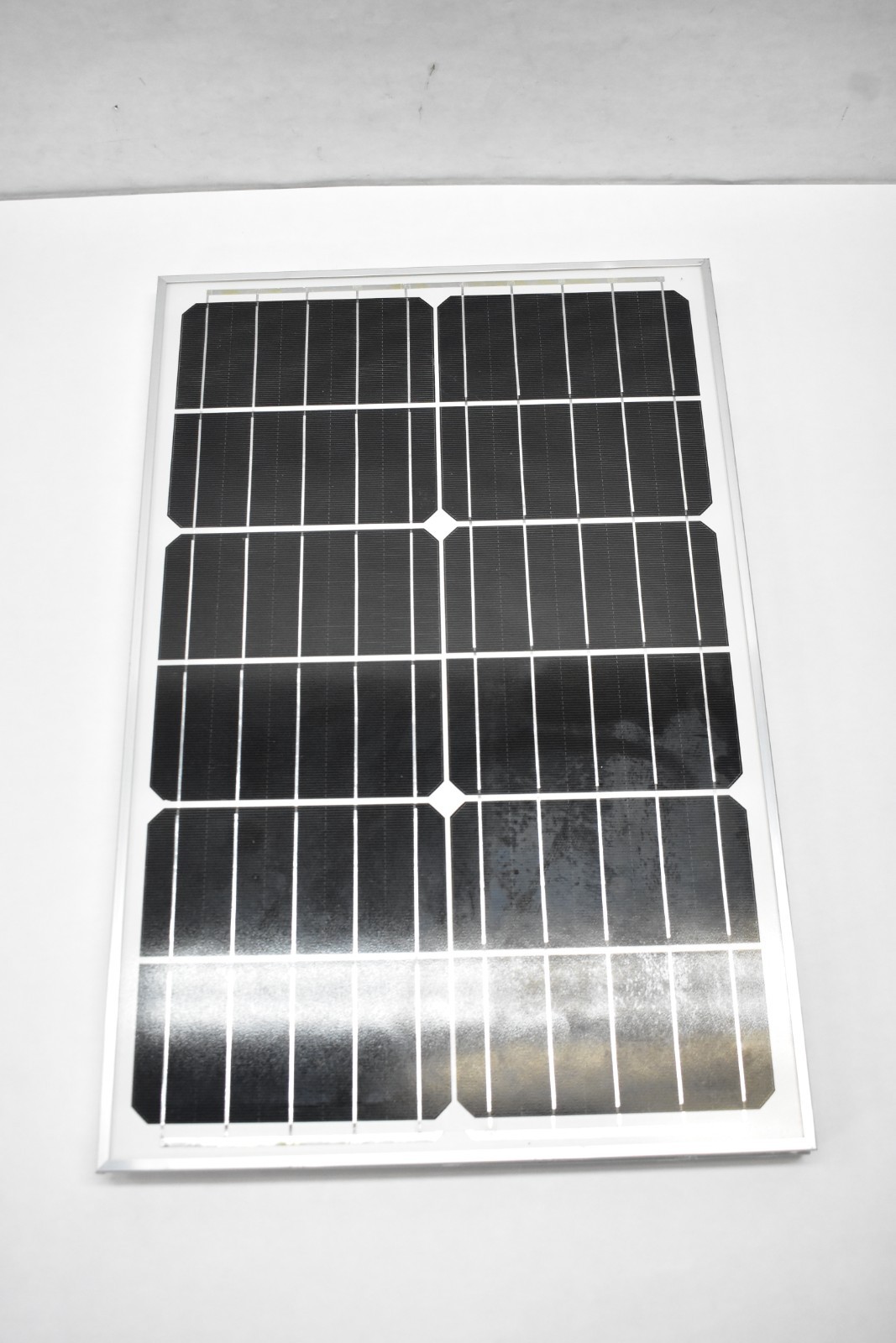 Lot of 2 Solar Panel Modules Assembly 350mm x 530mm x 17mm Portable 30W