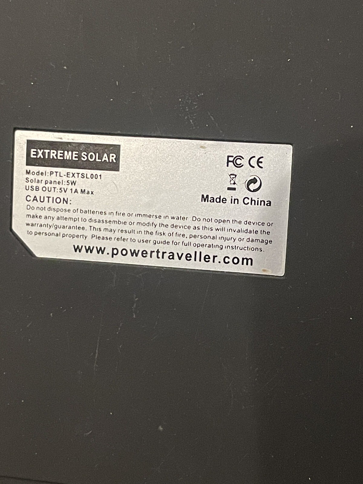 POWERTRAVELLER EXTREME SOLAR PORTABLE OUTDOOR CHARGER 5-WATT PANEL CLAMSHELL