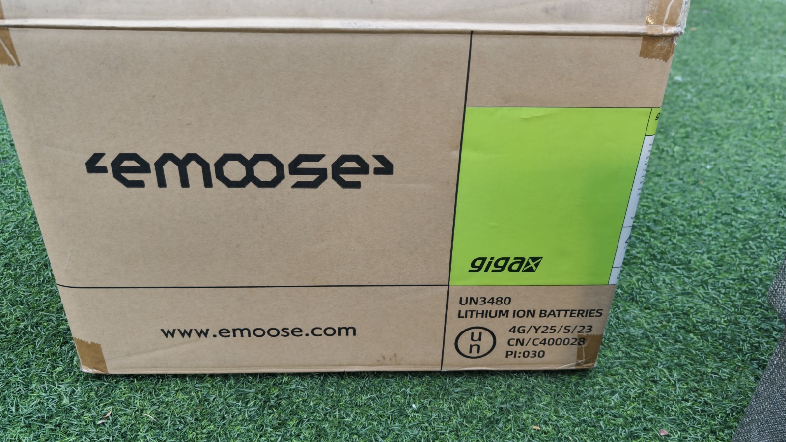 Emoose GigaX 1500wh- 2400W Peak Portable Power Station 1500Wh Battery OPEN BOX