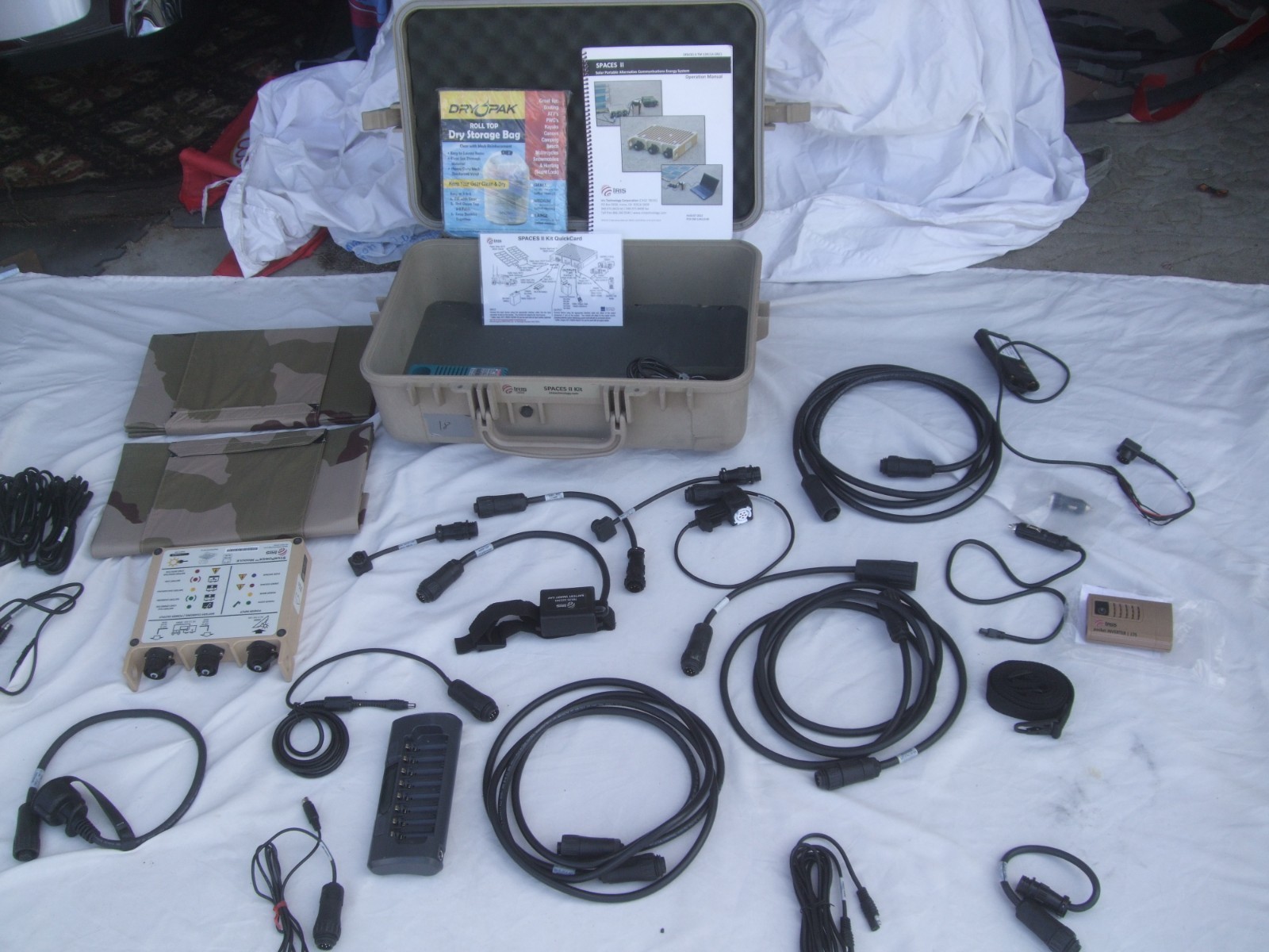 Iris Technology SPACES II Kit USMC Military Portable Solar Energy Field Power #2
