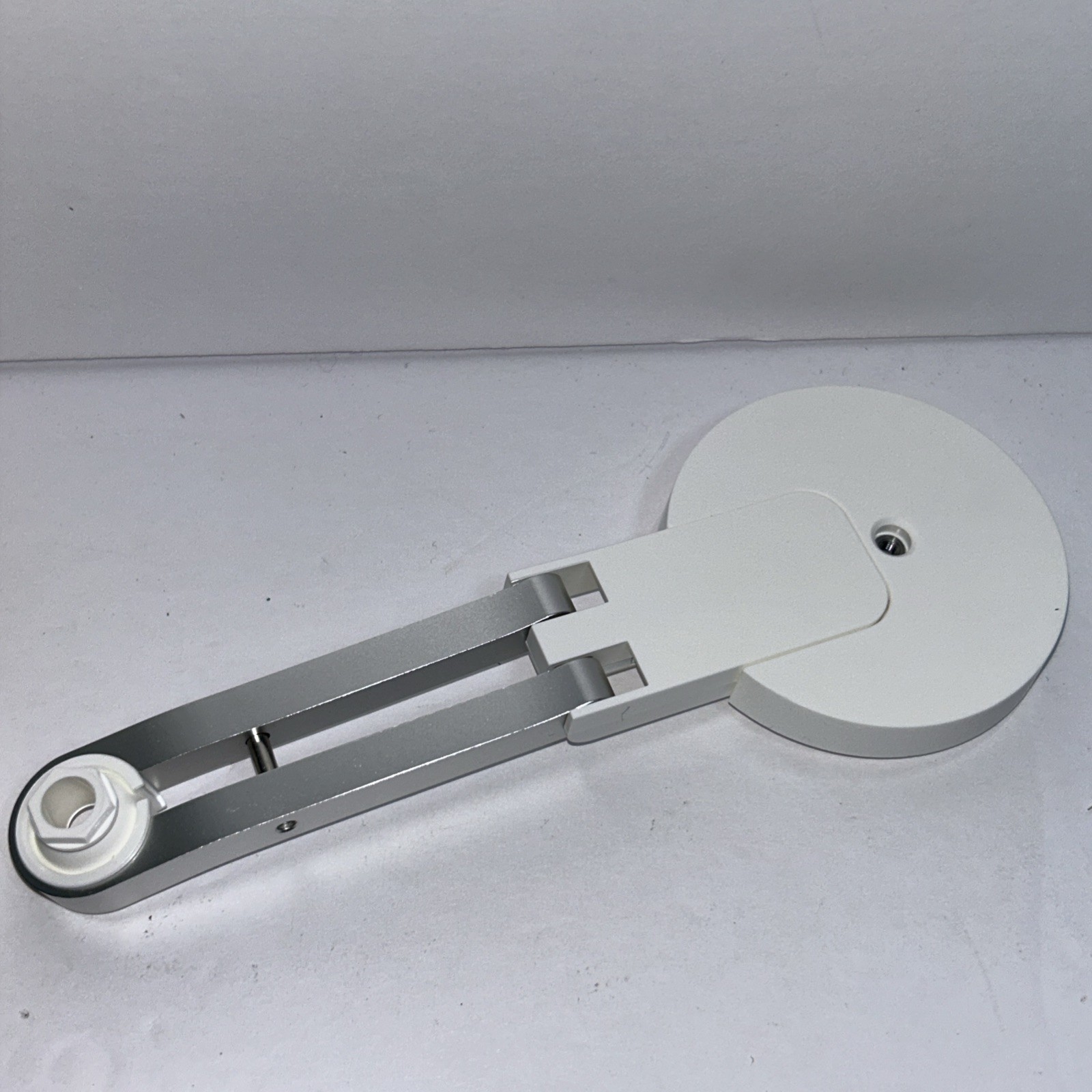 3 Ring Mounts for Stick Up Cam- White W/bolts (g2)