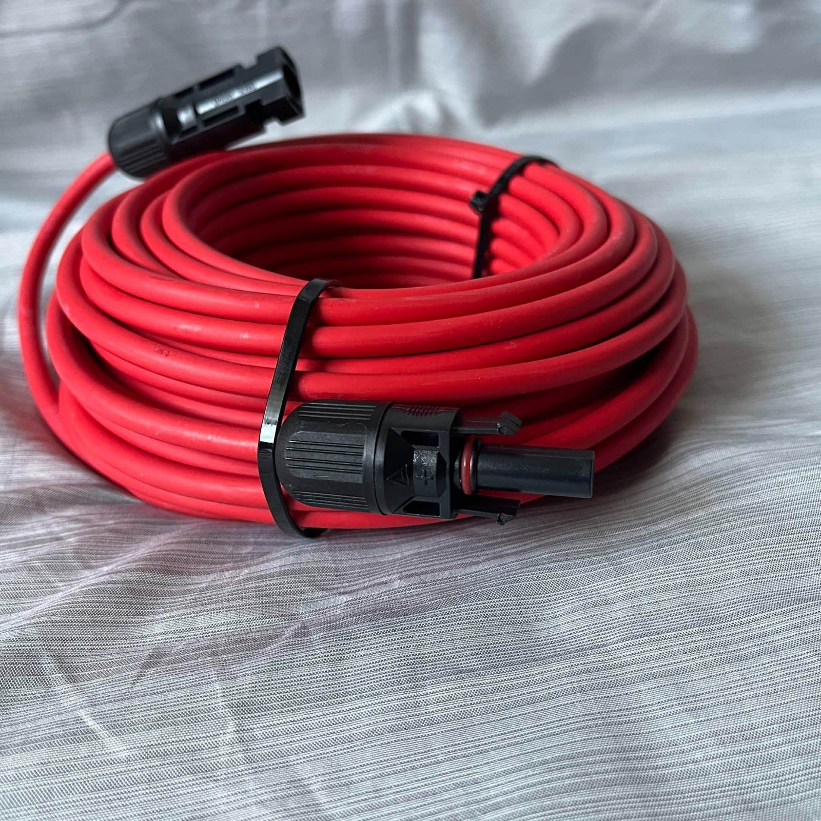 Solar Panel Extension Cables – 10 AWG, 50 ft with Waterproof Connectors