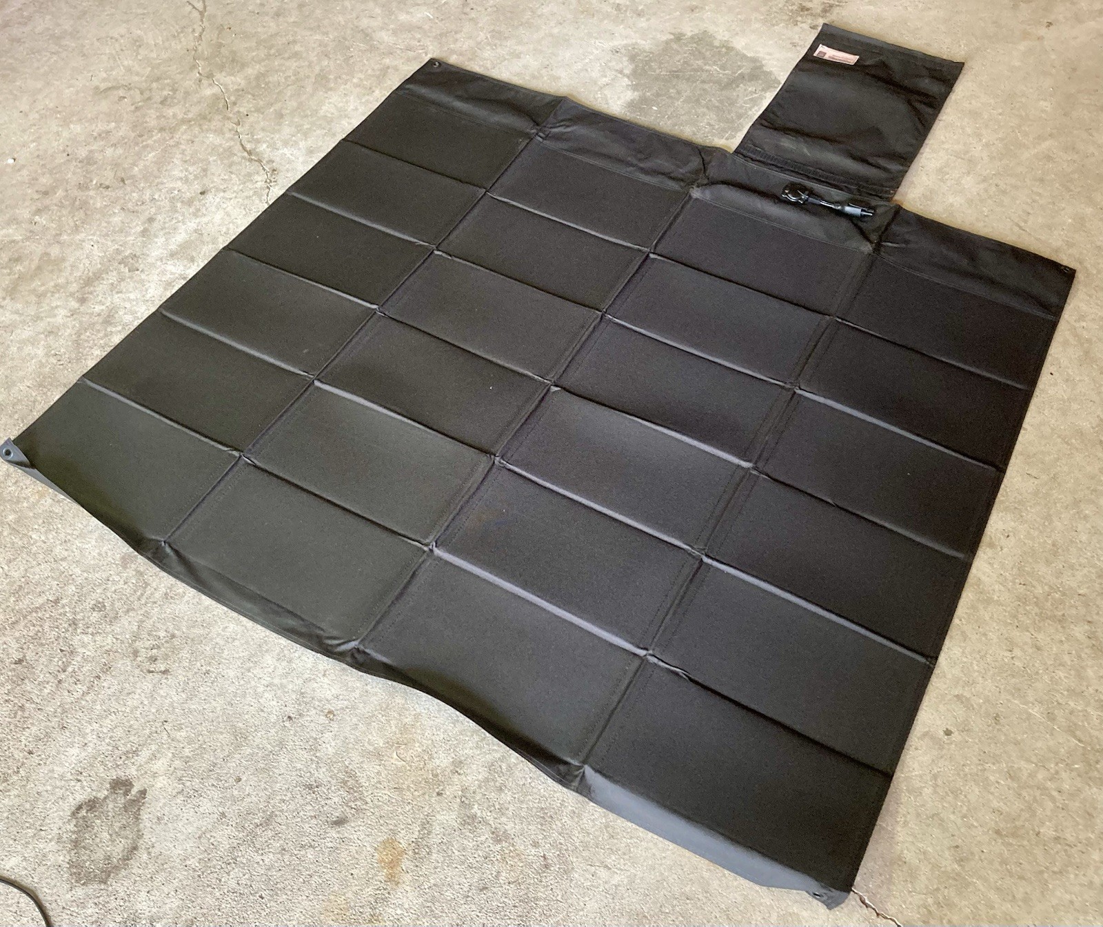 NEW “PowerFilm Solar” 60 Watt Foldable Solar Panel F16-3600 w/ Paper & Adapter!