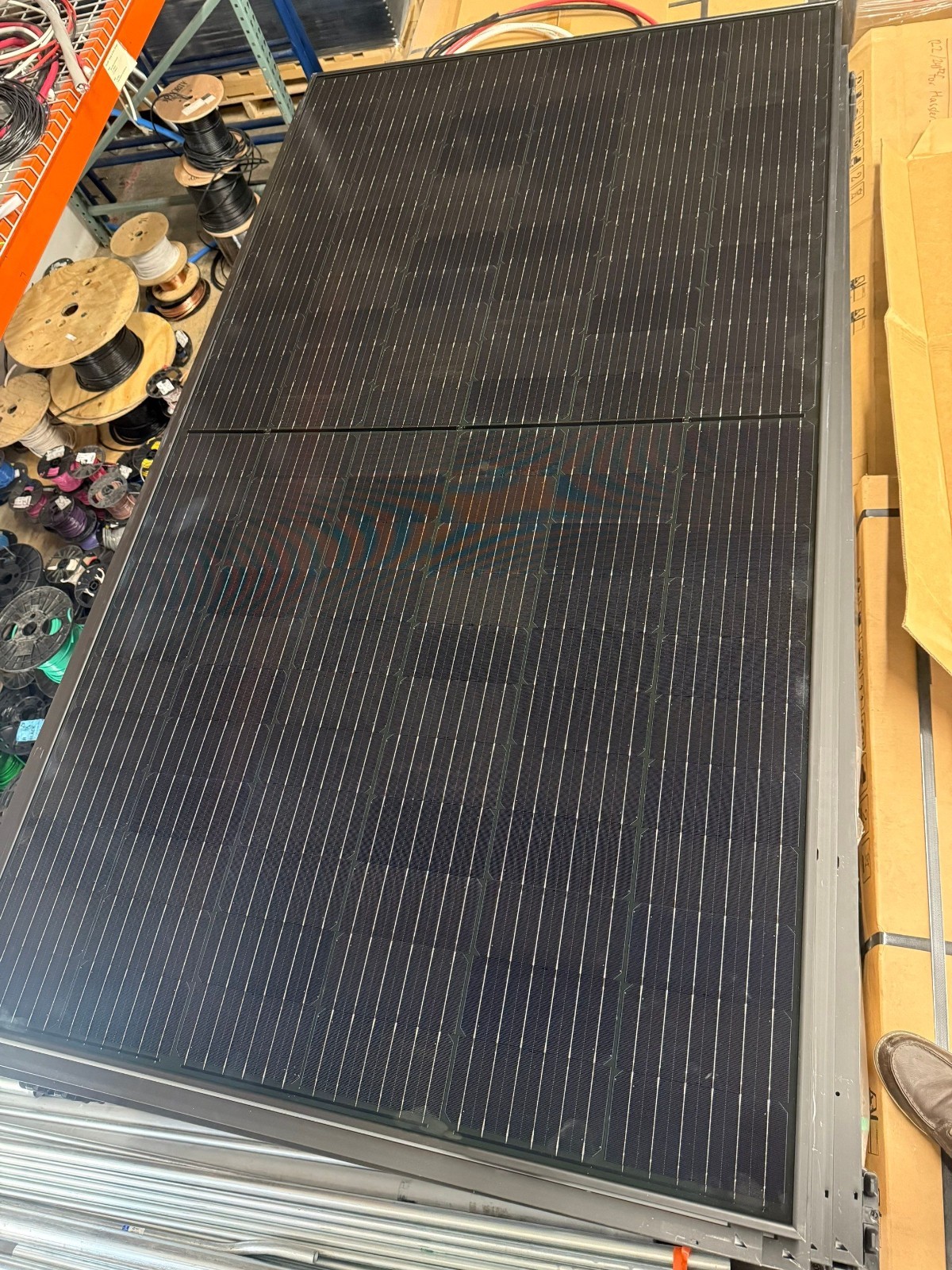 NEW Pallet of 32x Q CELLS 405W Solar Panels – Q.PEAK DUO BLK ML-G10+
