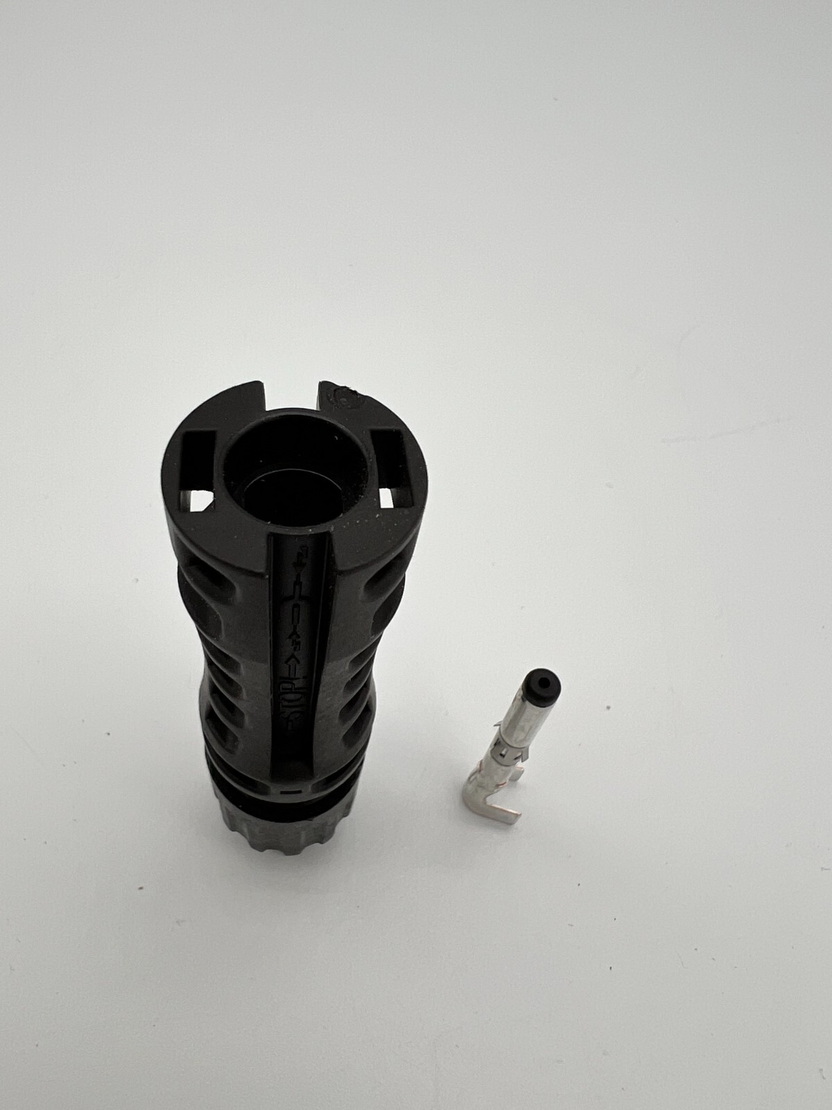 Stäubli PV Male connector for 8AWG gauge wire PV-KST4- EVo2 2A/10II 32.0325P0001