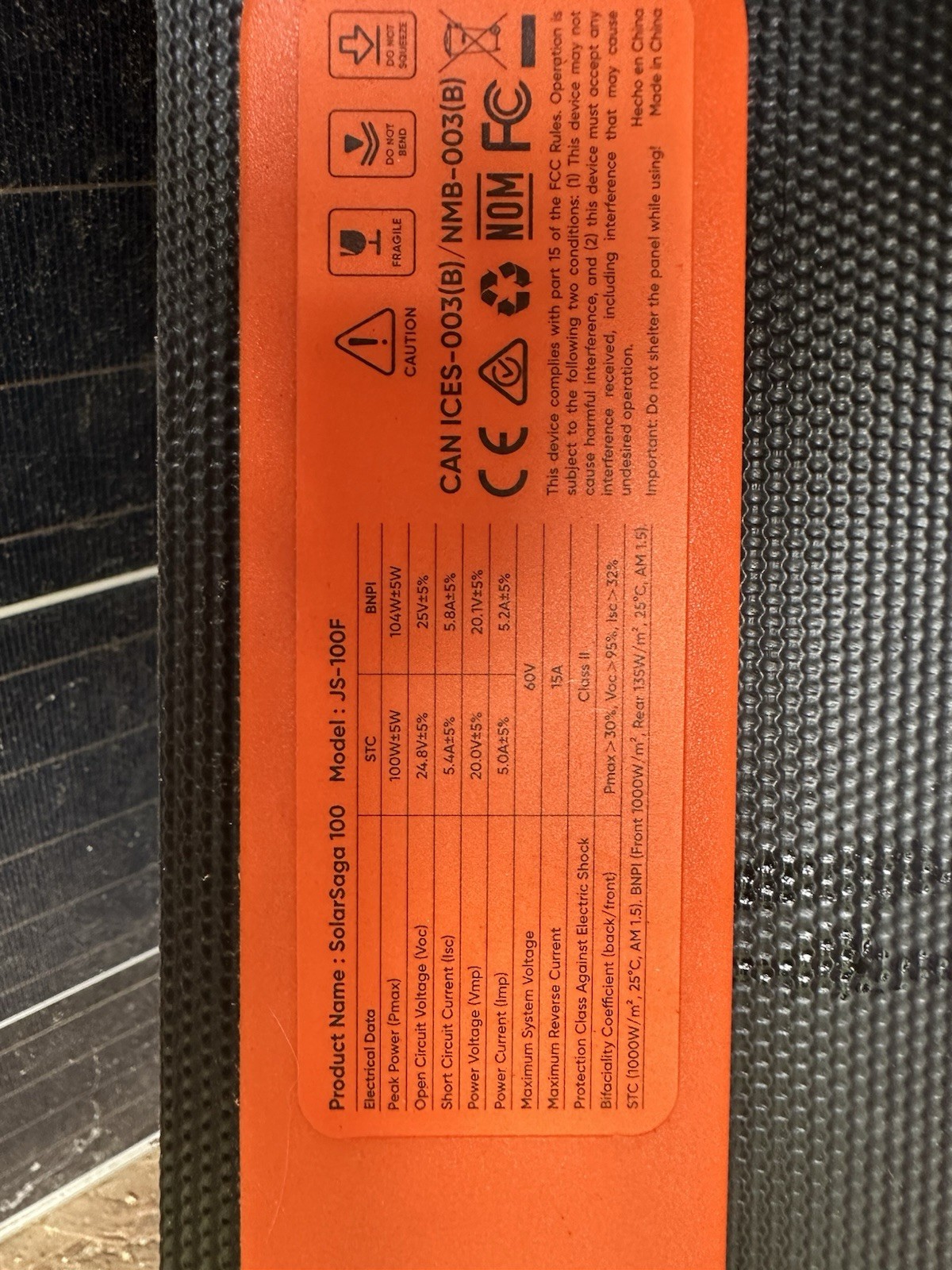 Jackery SolarSaga 100W Solar Panel – 100Model : JS-100F