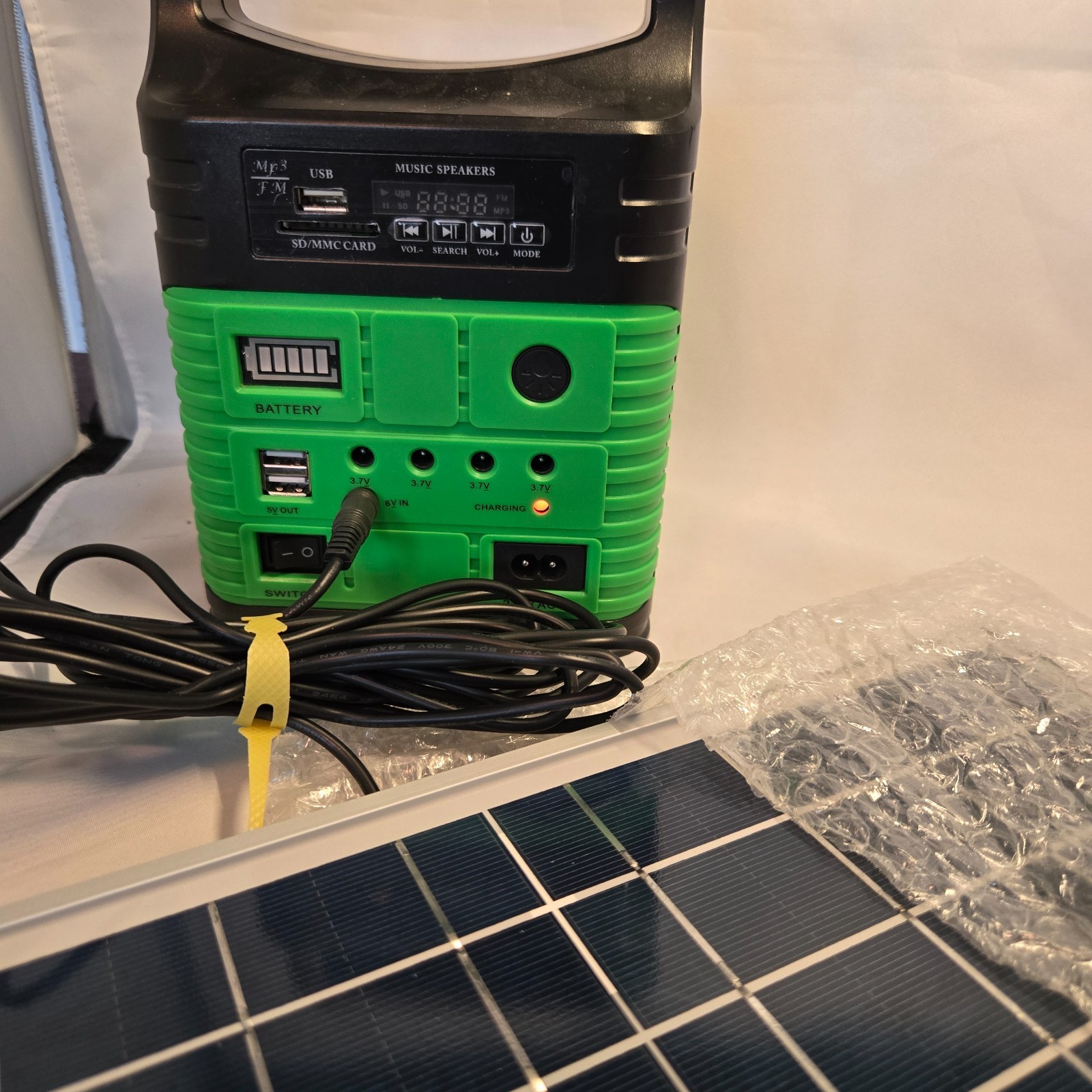 Solar System, Lighting, Charging Portable Generator