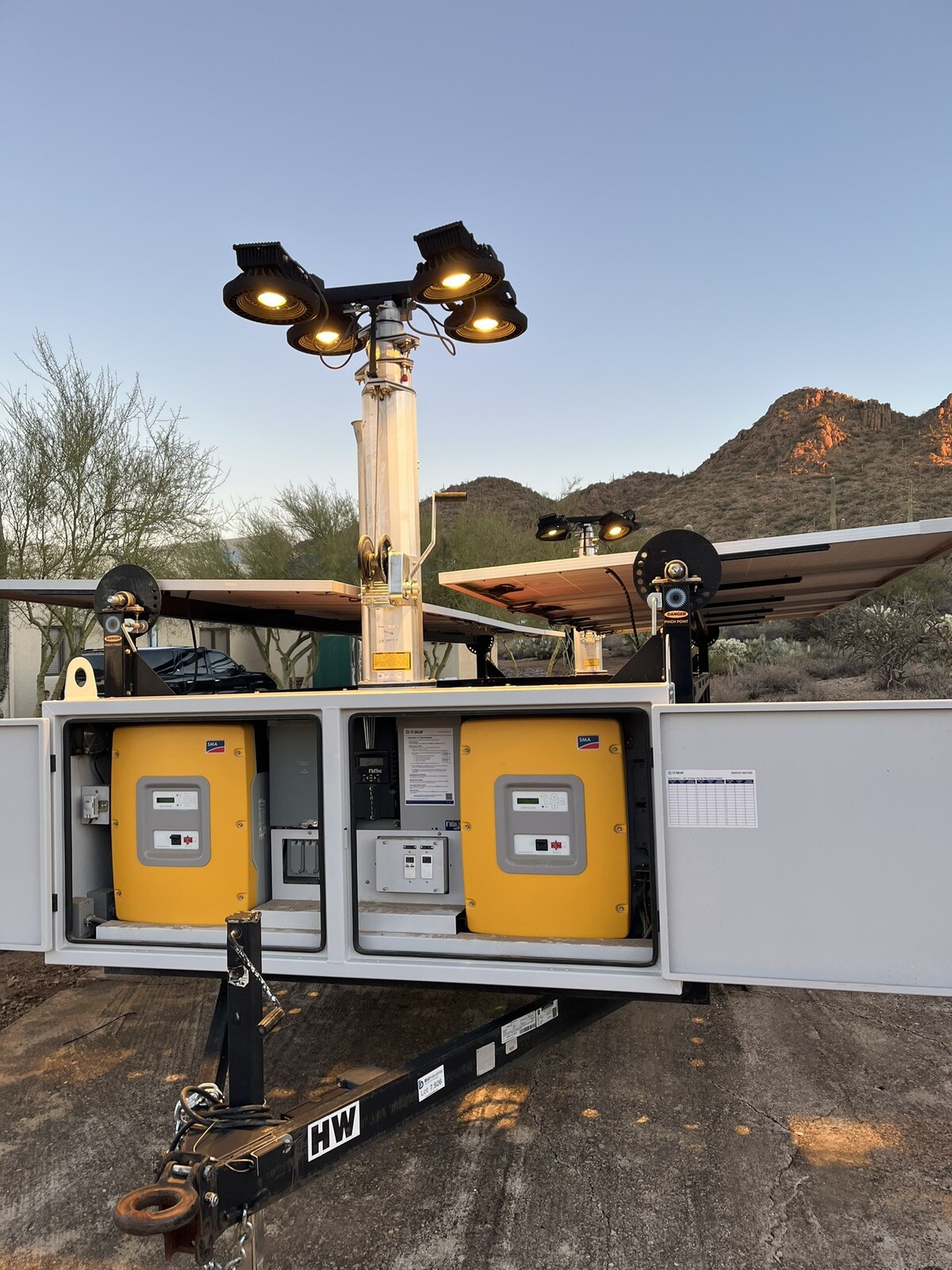Off Grid Mobile Solar Generator