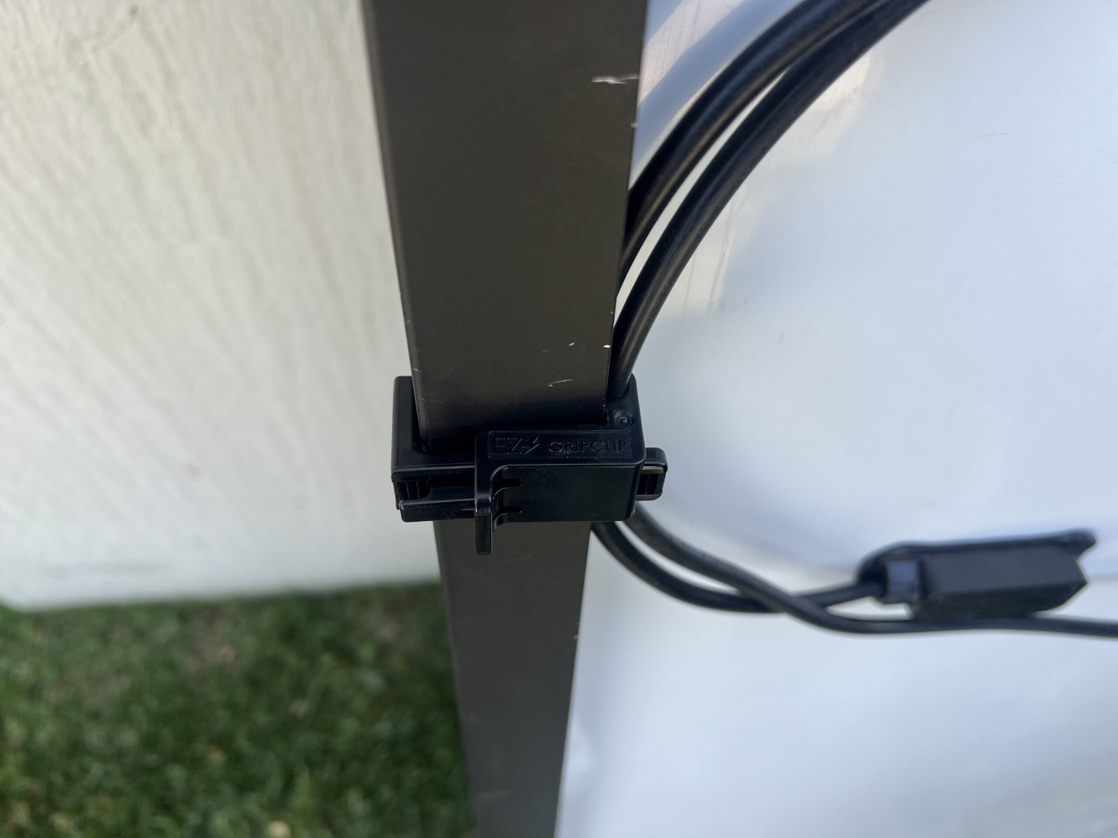 EZ Solar GripClip Intertek 5030165 UV Resistant Wiring Clips For Outdoor Use