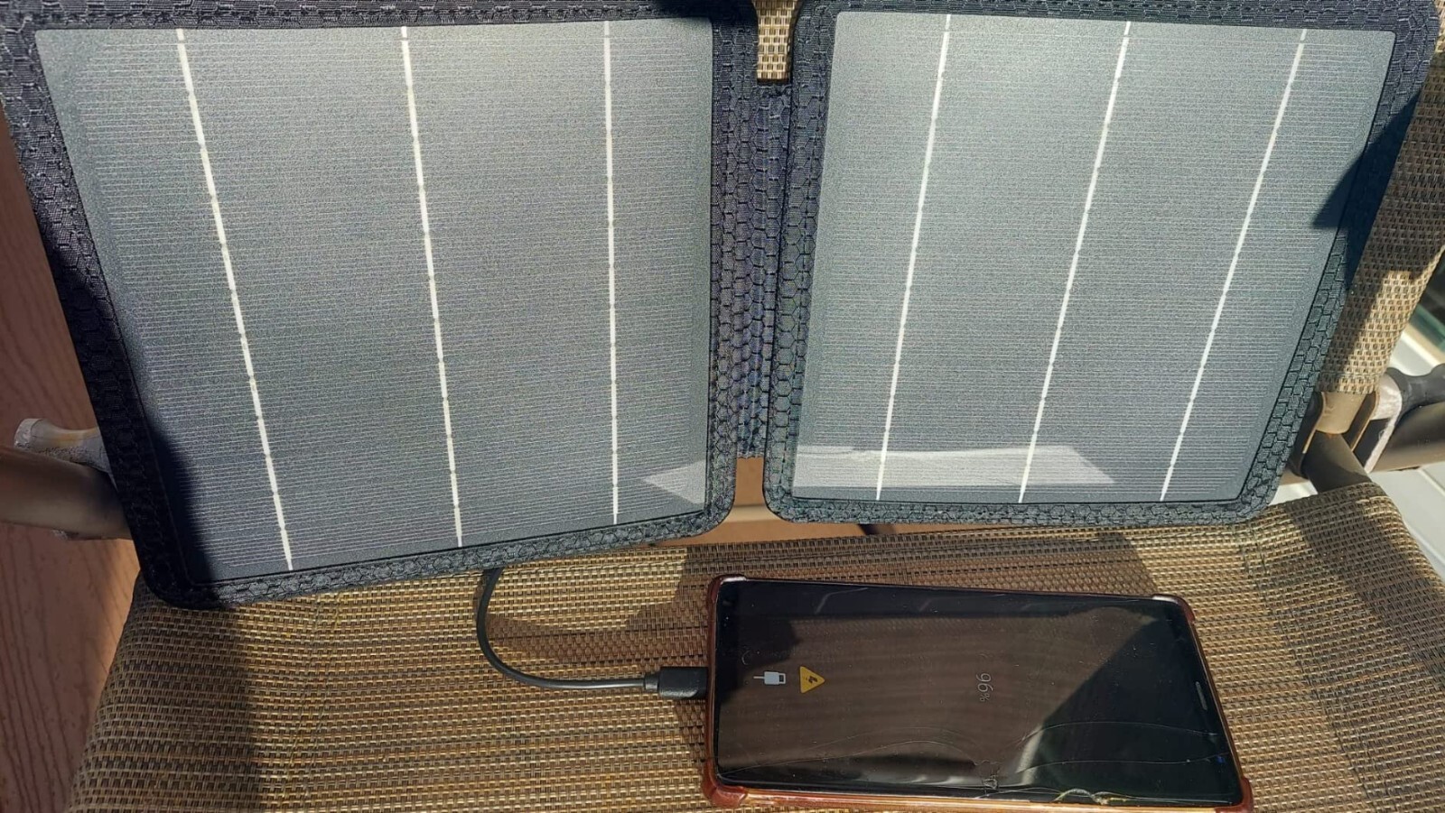 (Open Box) 10W Portable Solar Charger Waterproof Foldable Solar Panel