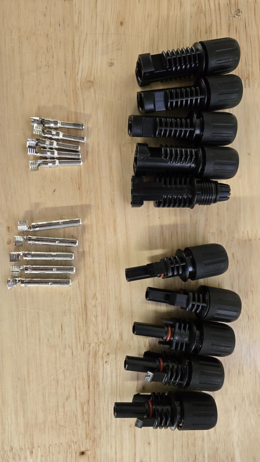 Read 5 Pairs Solar Panel Cable Wire Connectors Kit Male / Fem Waterproof