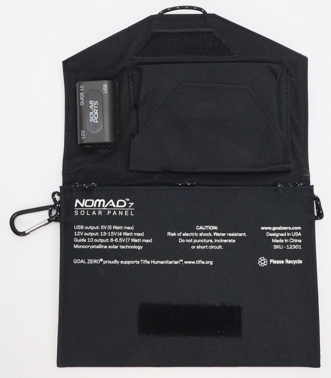 GOALZERO® 7 Solar Panel + 4 Rechargeable Batteries