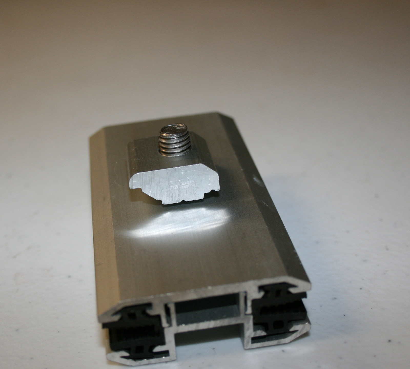 Semi Flexible Frameless Solar Panel Mounting brackets- Mid Clamp with Hardware
