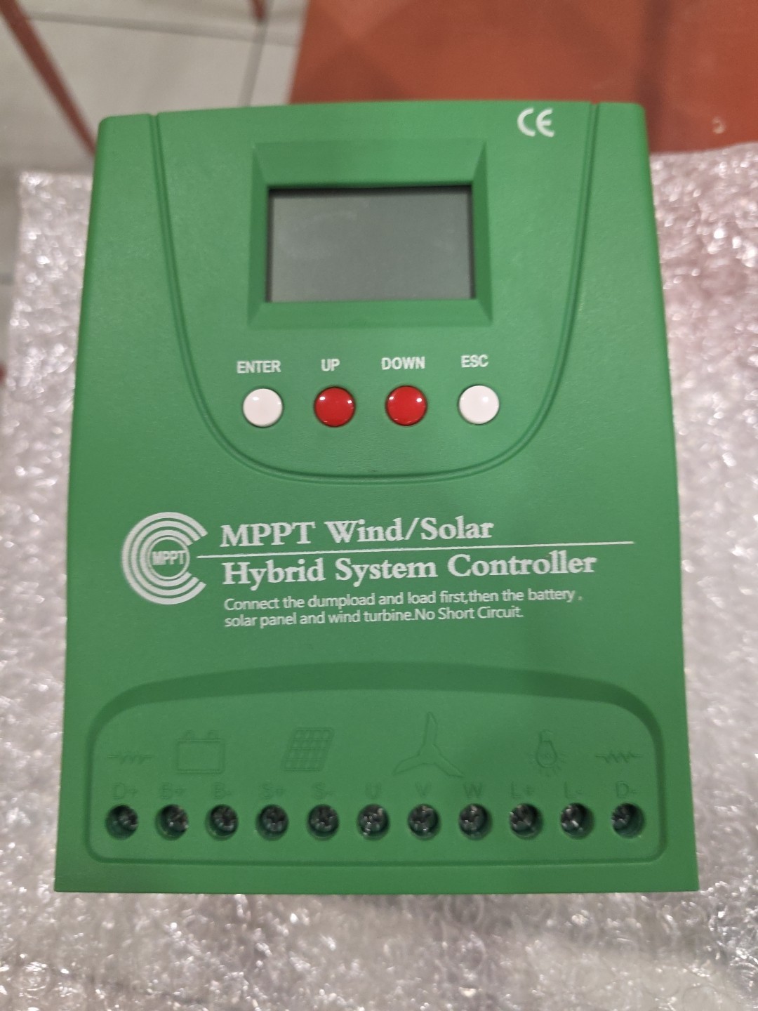 FOUF Wind Solar Hybrid Charge Controller GPI48280 2800W 24V/48V MPPT LCD