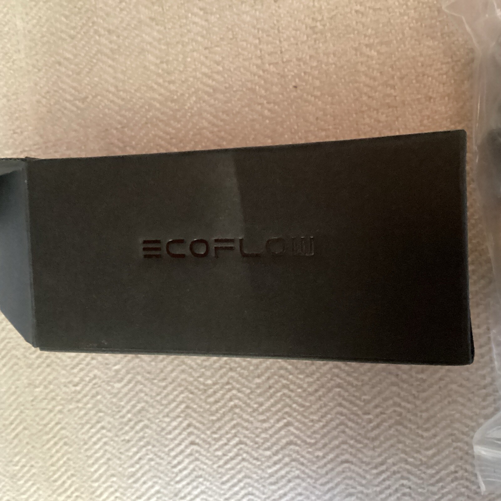 EcoFlow Rigid Solar Panel Mounting Feet With Screws Washers And Nuts