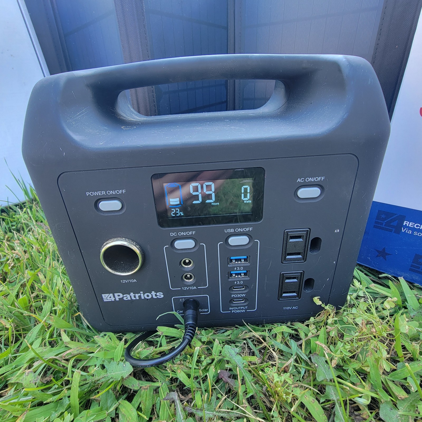 4Patriots Power Sidekick 300W Solar Generator 40W Solar Panel EUC In Box