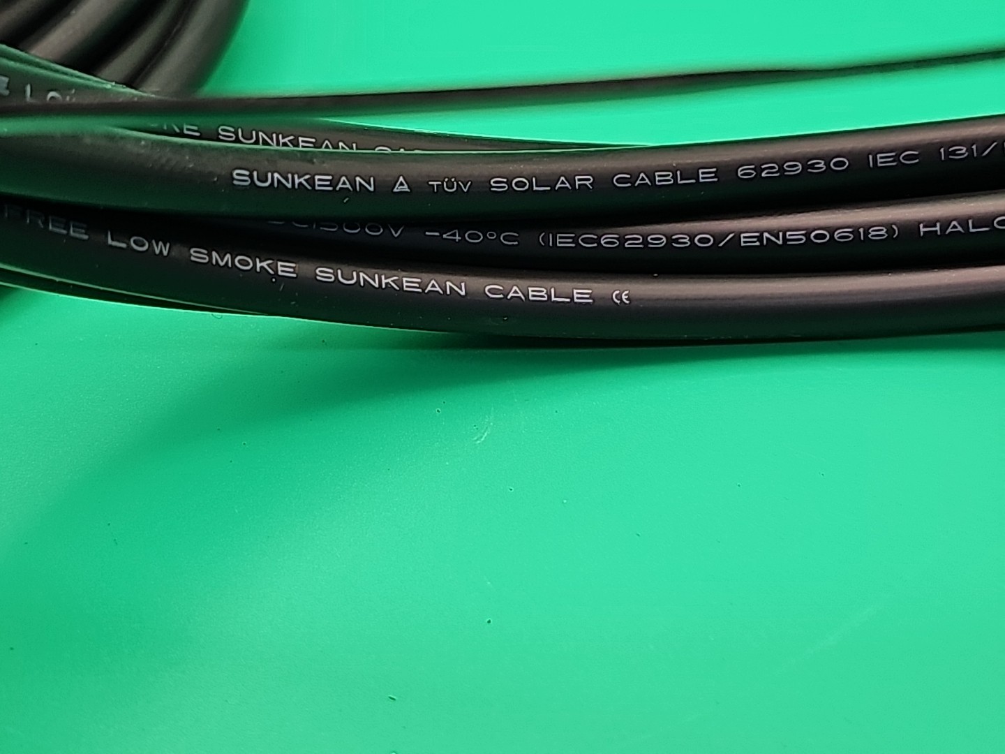 Renogy 10Ft 10AWG Solar Extension Cable with Male and Female Connector Black
