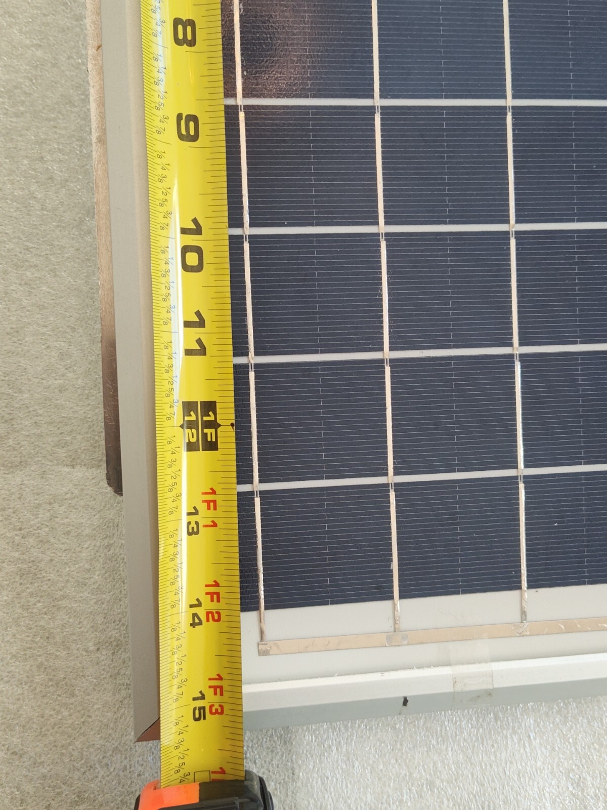 Tapco 2772-00002 17W/6V Solar Panel / Hardware 2-3/8″ Top of Pole Mount
