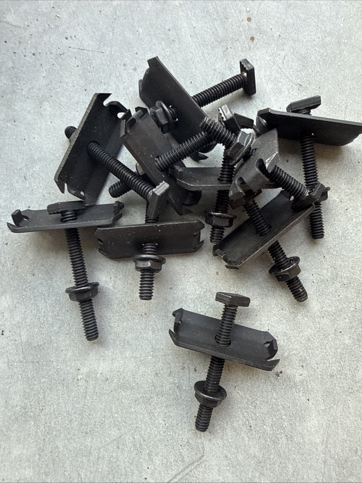 Lot of 10 UniRac Solar Mount Mid Clamps 30-36mm Dark #302027D