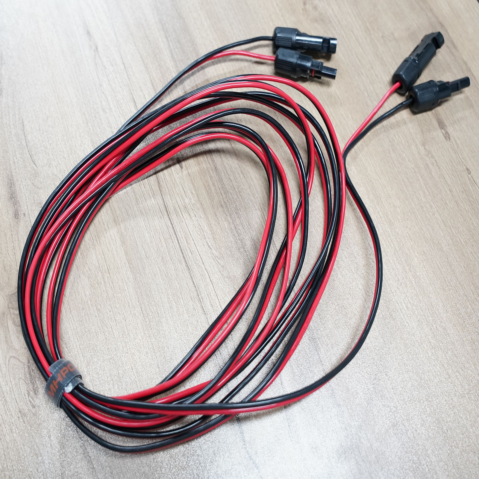 20ft Solar Panel Extension Cable 14AWG PV Panels cord Wire for powerstation 300V