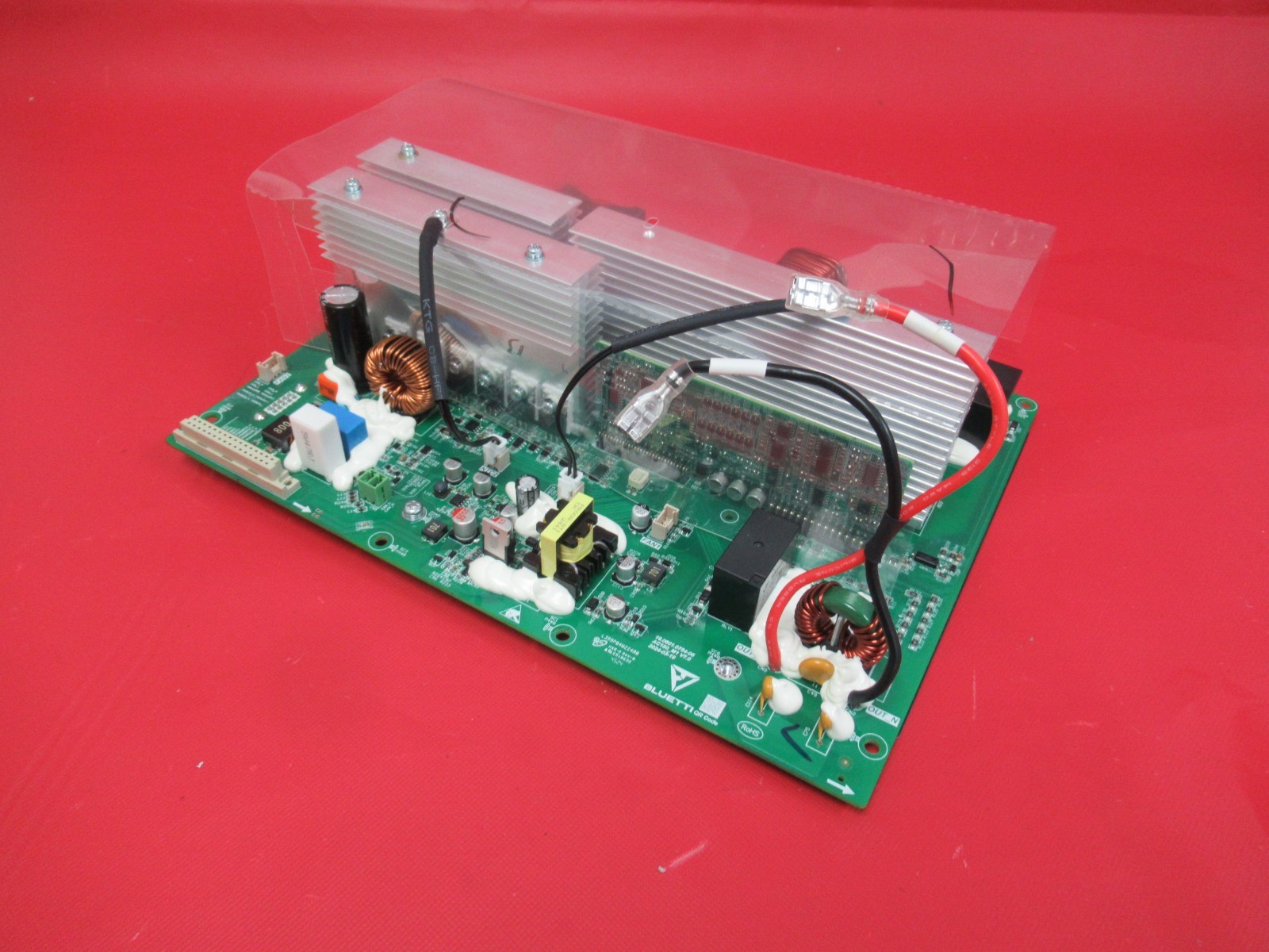 BLUETTI AC180 1800W 1152Wh Solar Portable Power Station Inverter Board Only