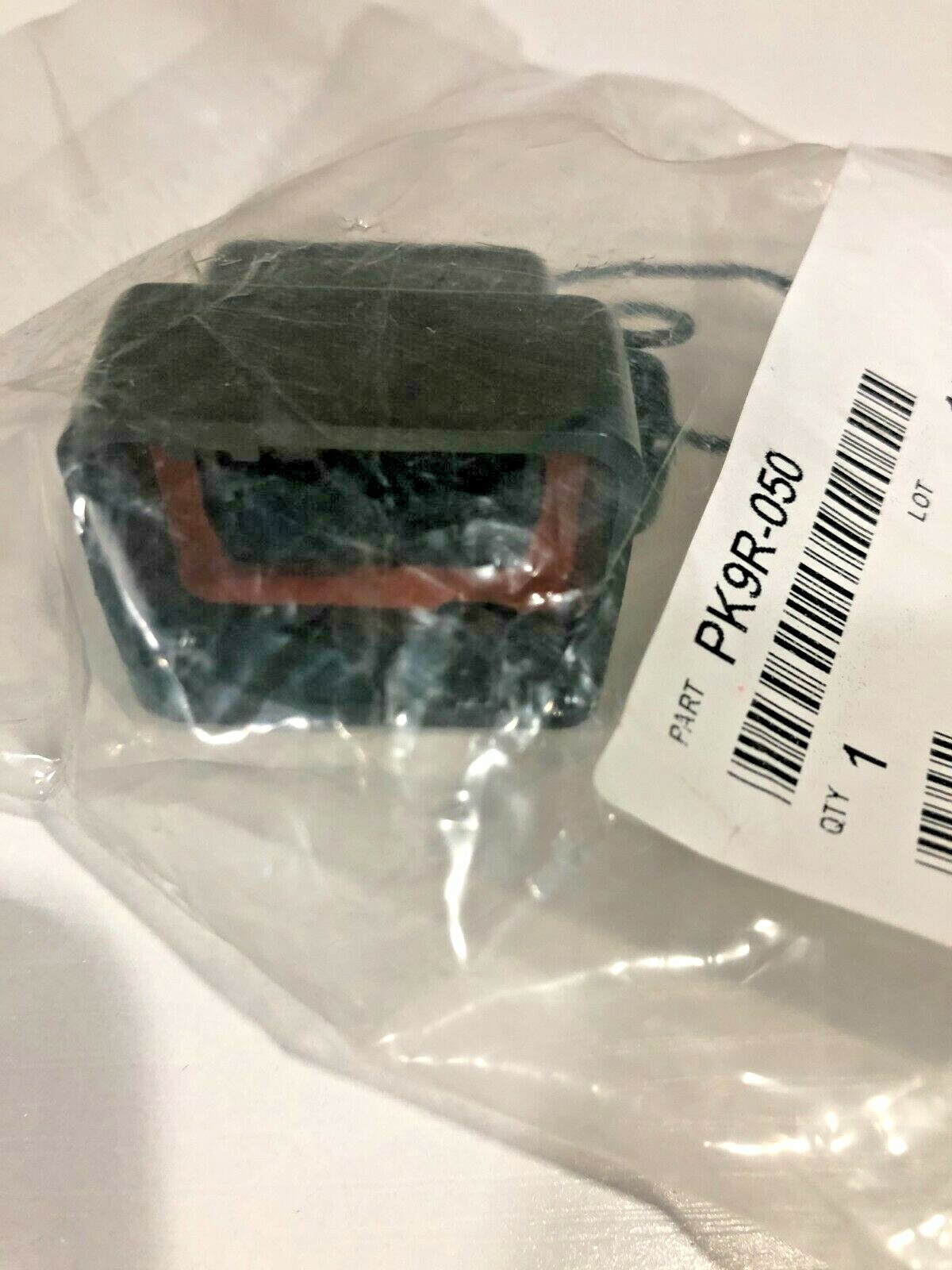 Anderson PK9R-050 – 4P Latching Solar Spek Pak Plug Cover – NEW