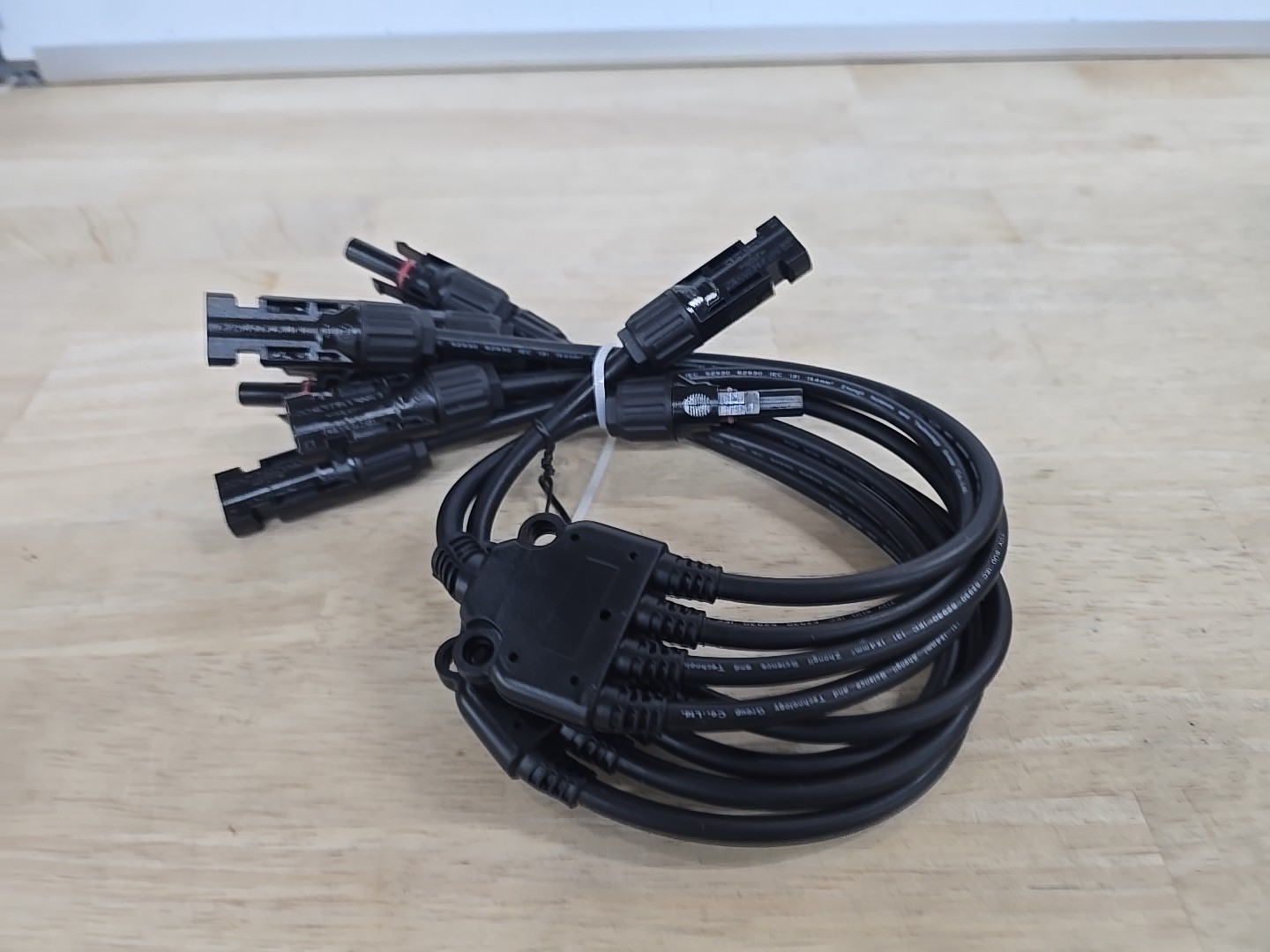 One Pair Solar Panel Y Branch Cable Connection Adapter Connector Extension US