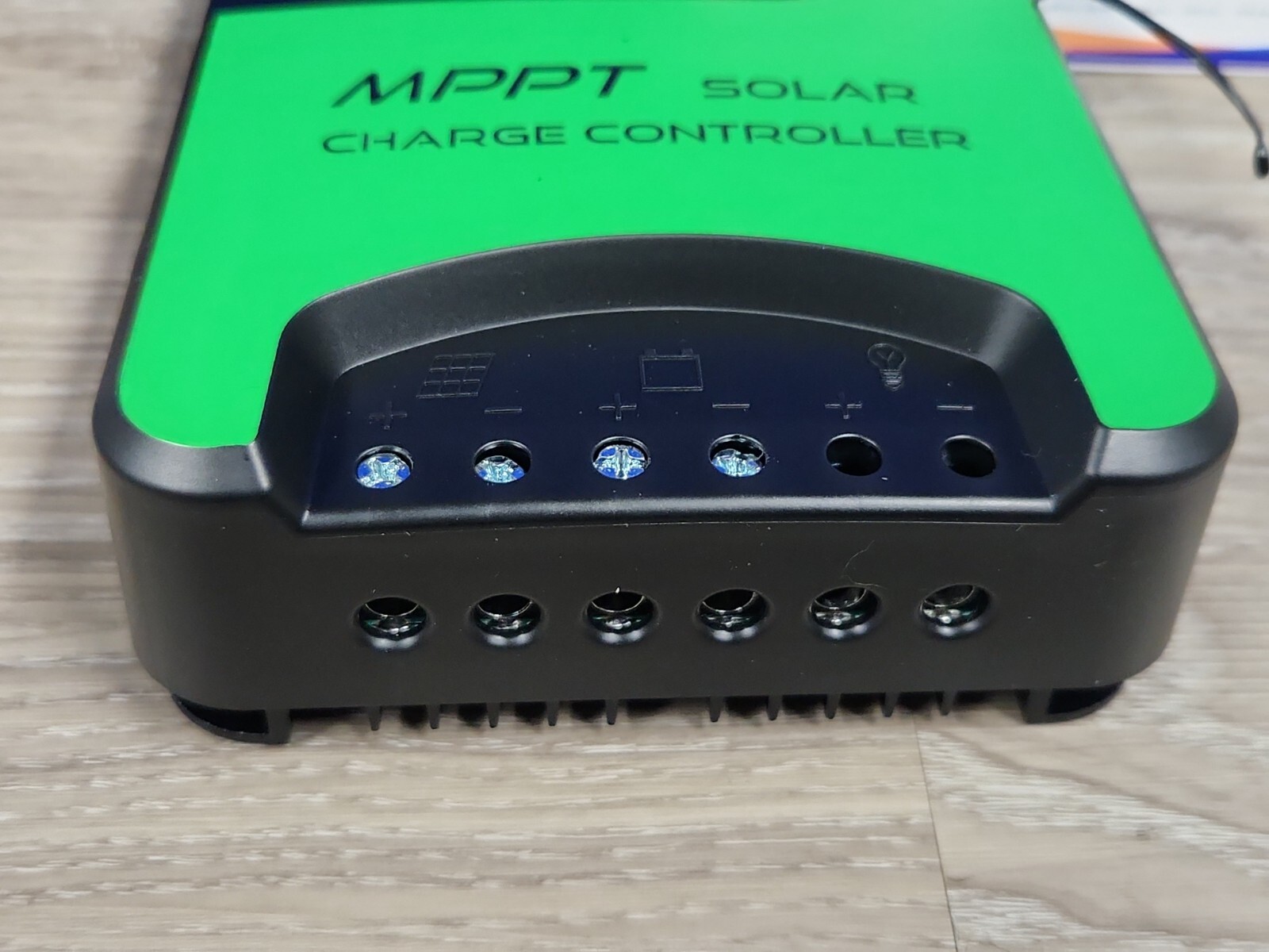 20A MPPT Solar Charge Controller 12V/24V Automatic Maximum PV 75V TD2207-BT