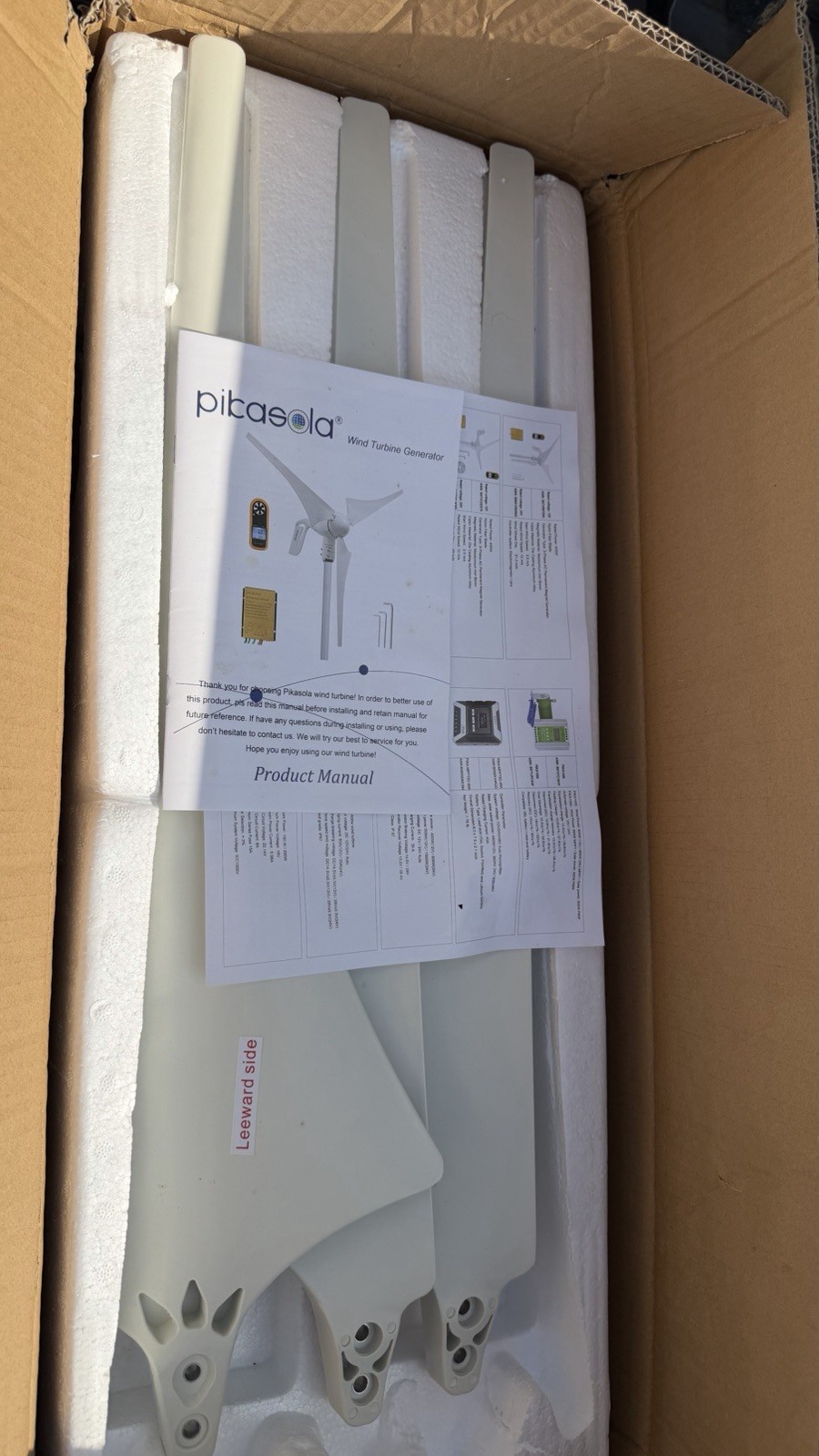 Pikasola Wind Turbine Power Generator 400W 24V – 3 Blade With Charge Controller