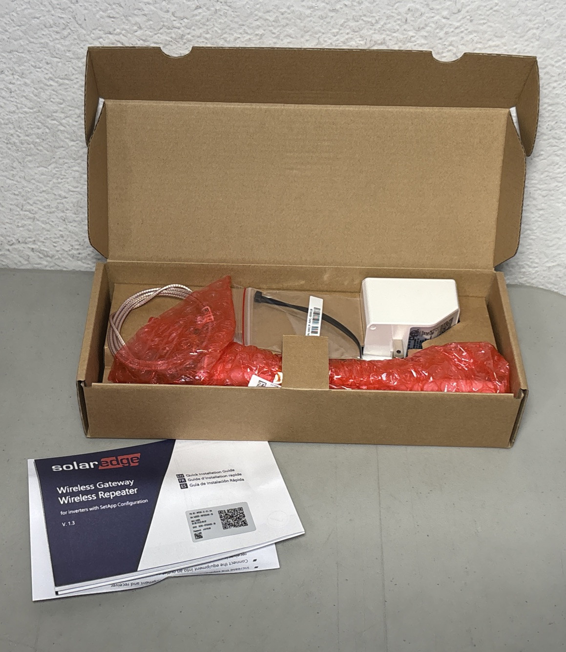 SolarEdge SE-WFGW-B-S1-NA Wireless Gateway + Antenna, NA Solar Edge – NEW IN BOX