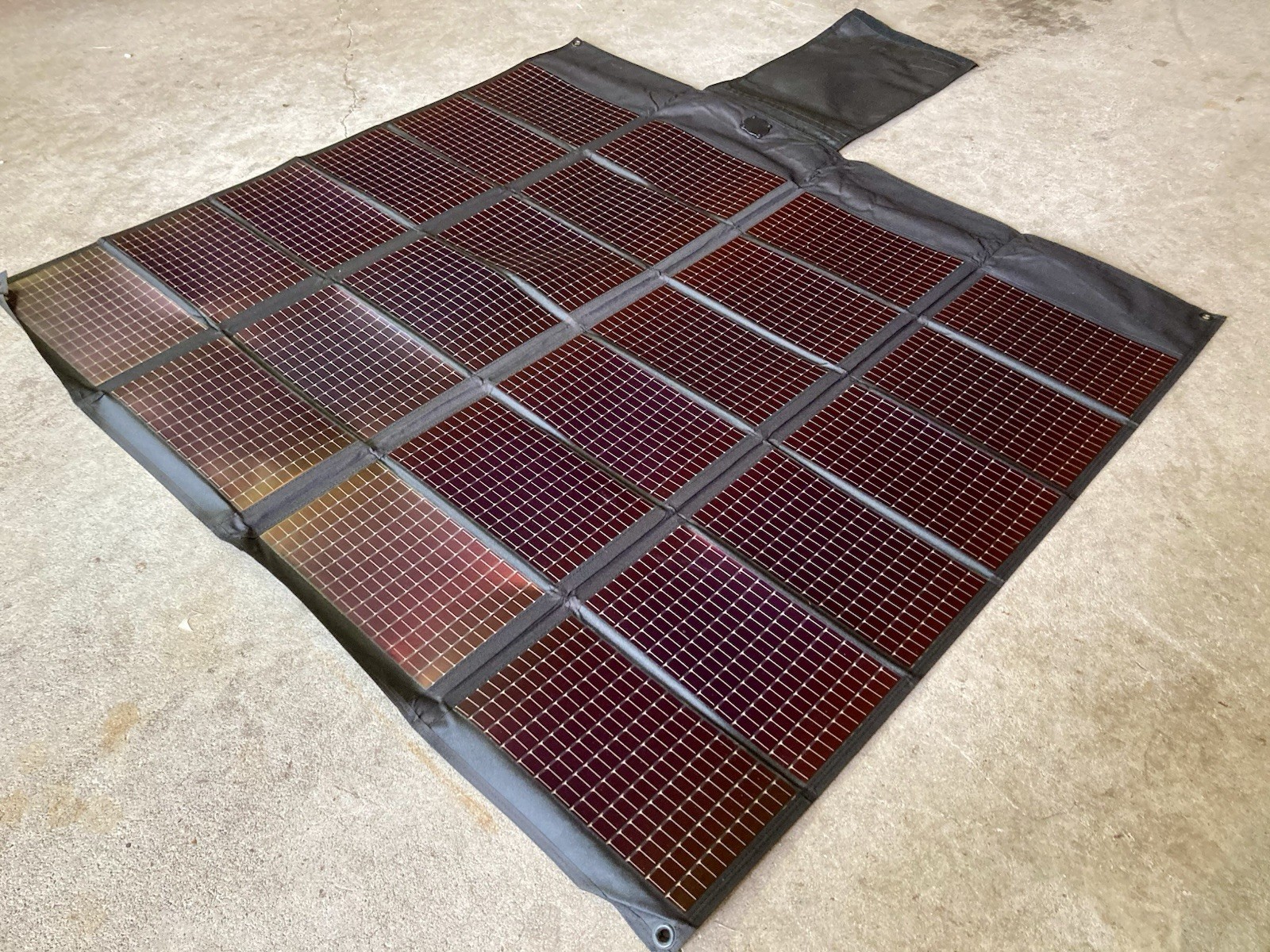 NEW “PowerFilm Solar” 60 Watt Foldable Solar Panel F16-3600 w/ Paper & Adapter!