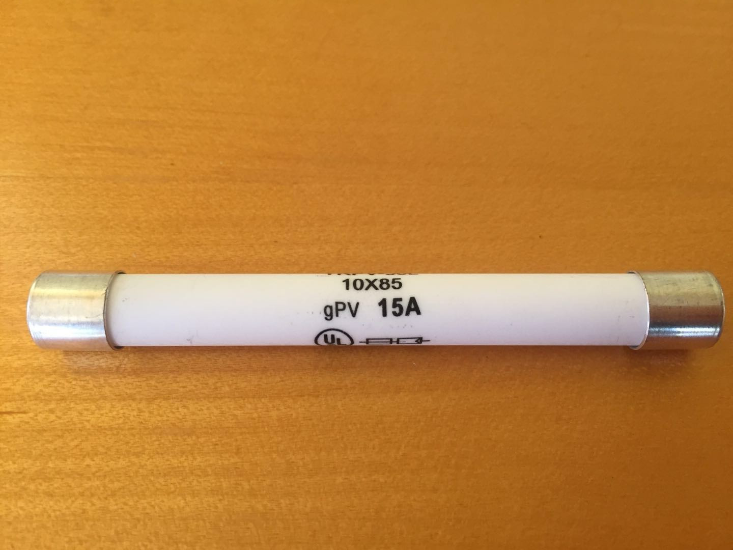 Solar PV in-line fuse 1500v 4A or 6A or 15A or 20A or 25A or 30A 10mm x 85mm UL
