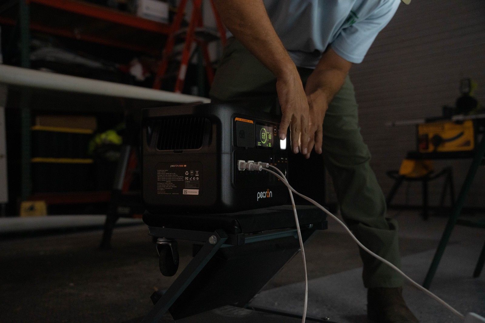 PECRON F1000LFP Portable Power Station Solar Generator for Off-grid Expandable