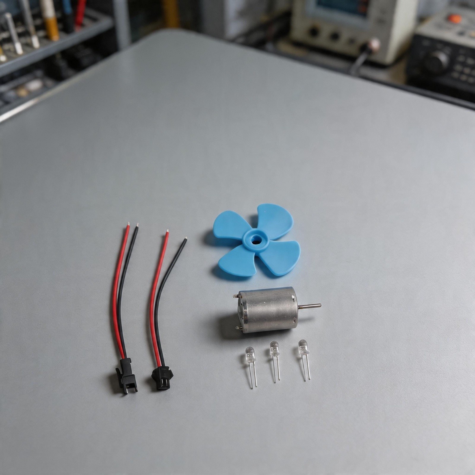 Wind Turbine Generator Kit Dc Motor with Four Leaf Paddle for Science Model