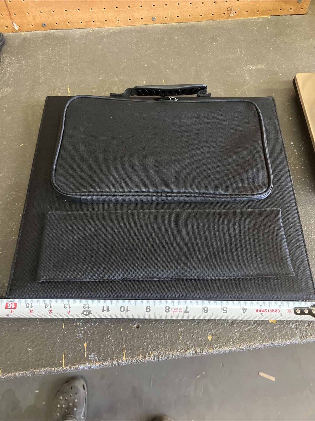Apowking 60W Foldable Solar Panel 12/18V, DC Outlet, Solar Generator, Portable