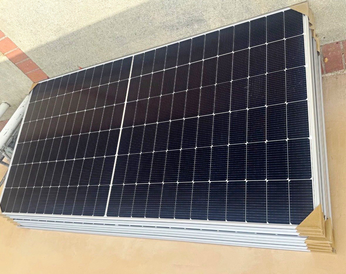 BYD solar panel BYD580NLBK-36 580W Monocrystalline Grid-Tie Solar Panels