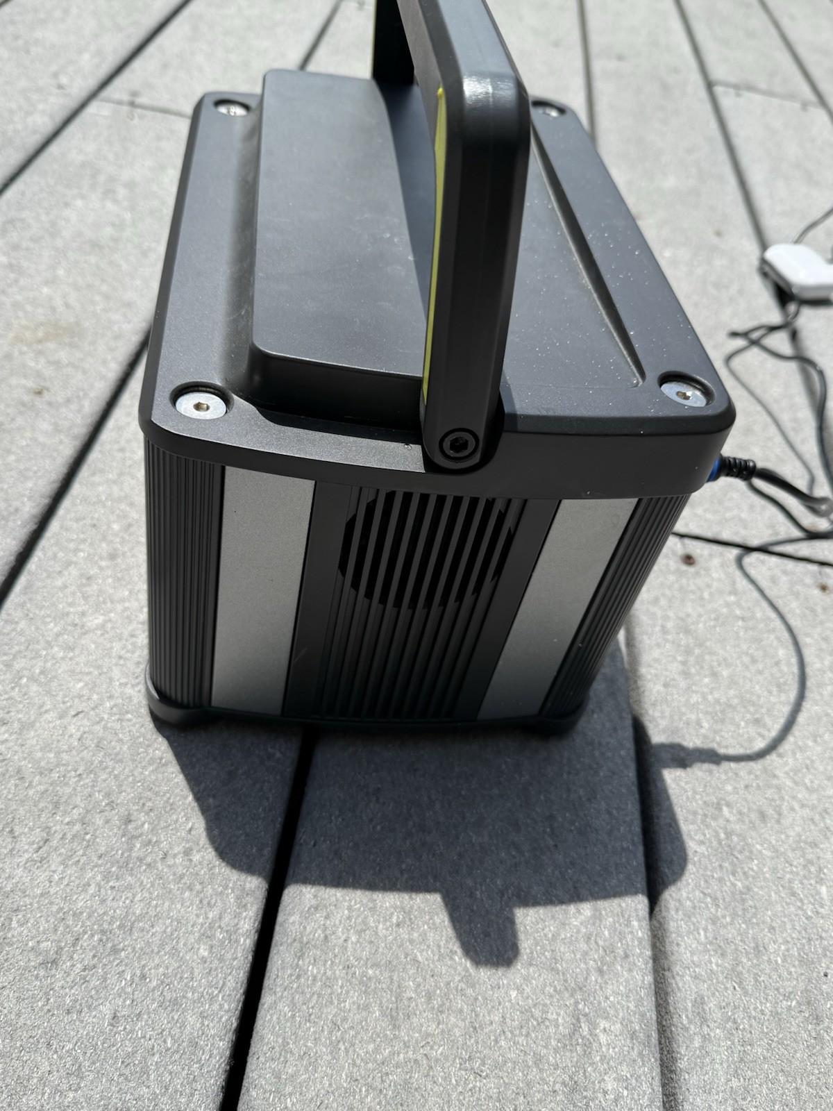 Goal Zero Yeti 400 Portable Power Station Lithium, comes with No Charger