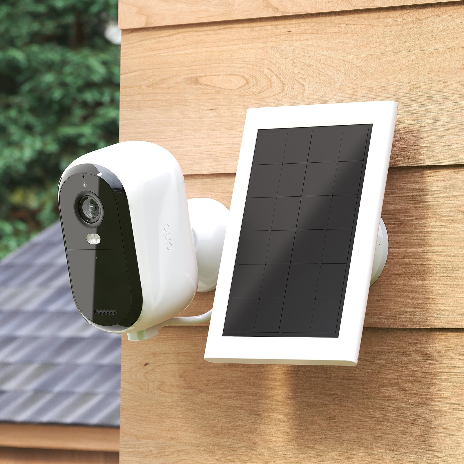 Arlo Essential Solar Panel Charger 2nd Gen White (VMA6600)